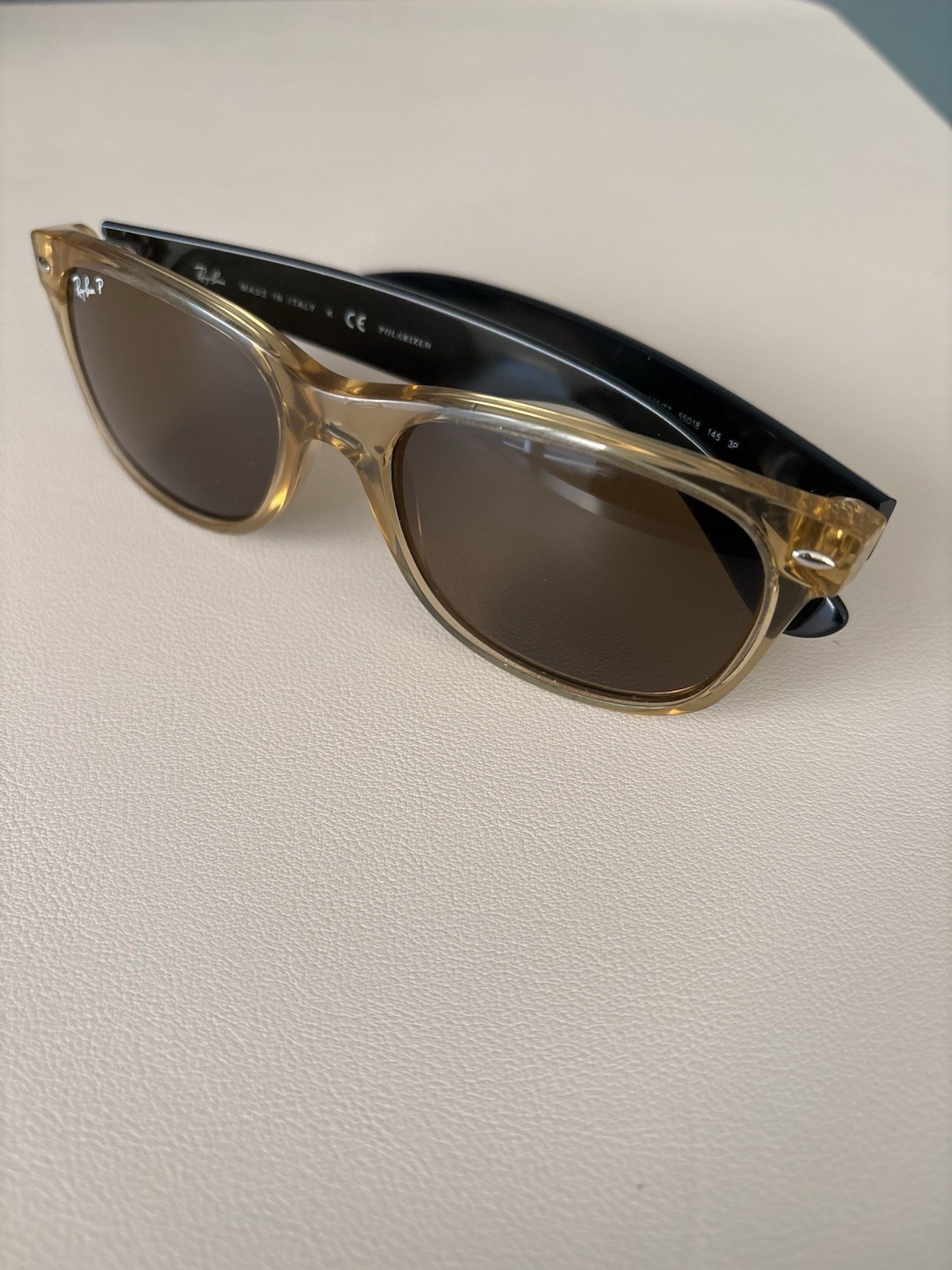 Ray-Ban New Wayfarer Bicolor Polarized Brown 55mm Sunglasses RB2132 945/57 55-18