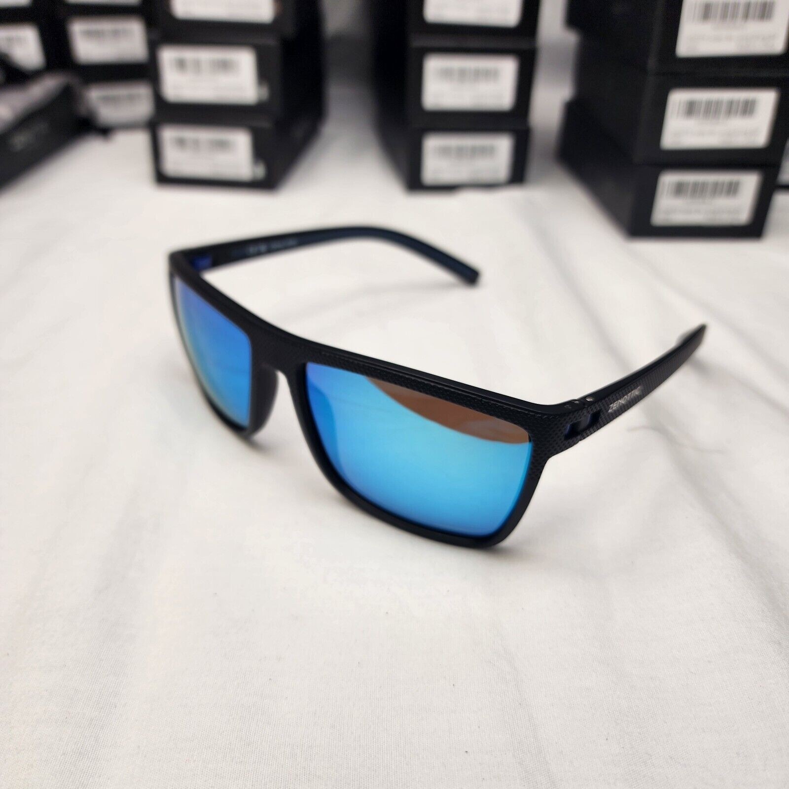 ZENOTTIC Polarized Sunglasses for Men Lightweight UV400 Square Sun Glasses
