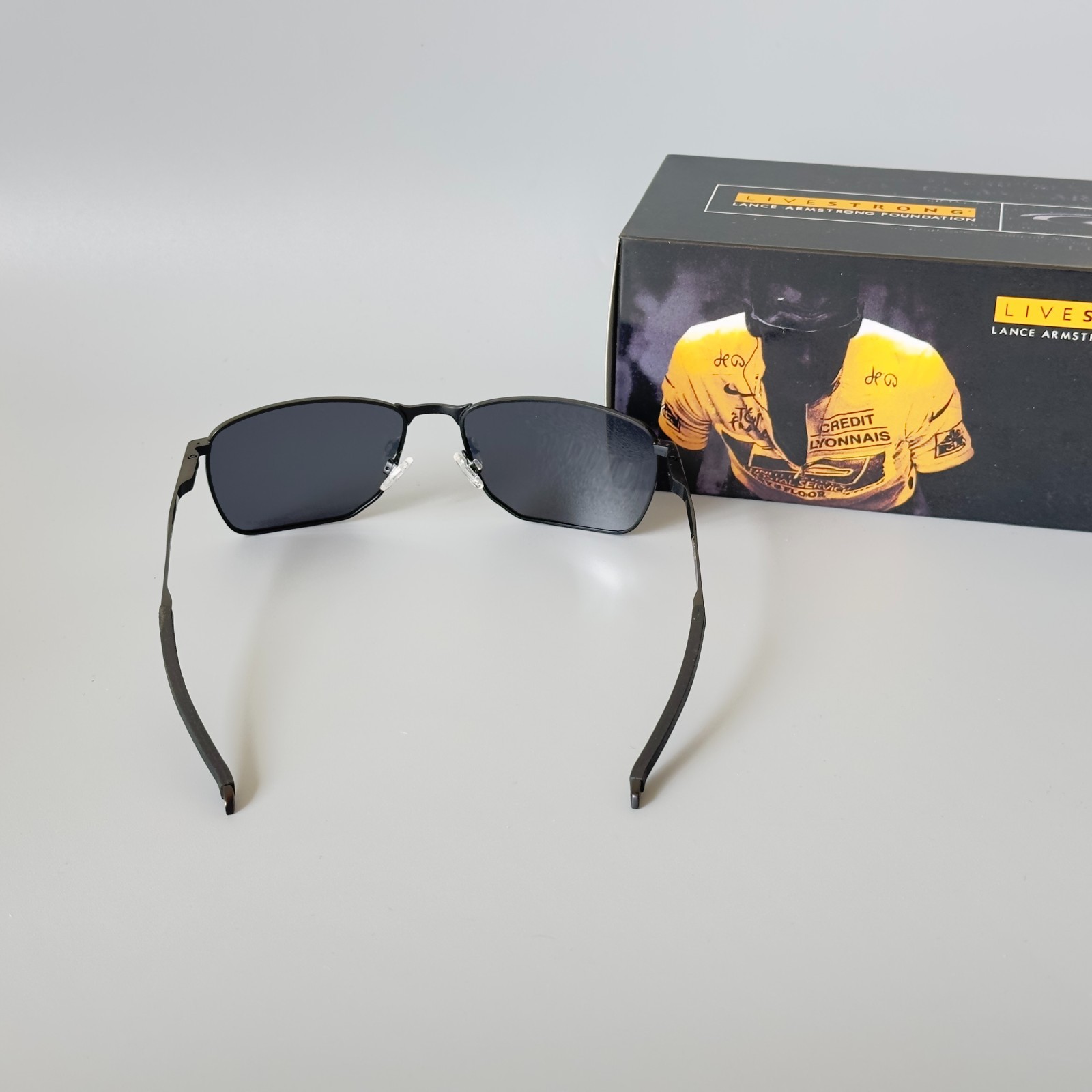 Oakley Ejector OO4142 Polarized Sunglasses Black Frame Black Polarized lenses