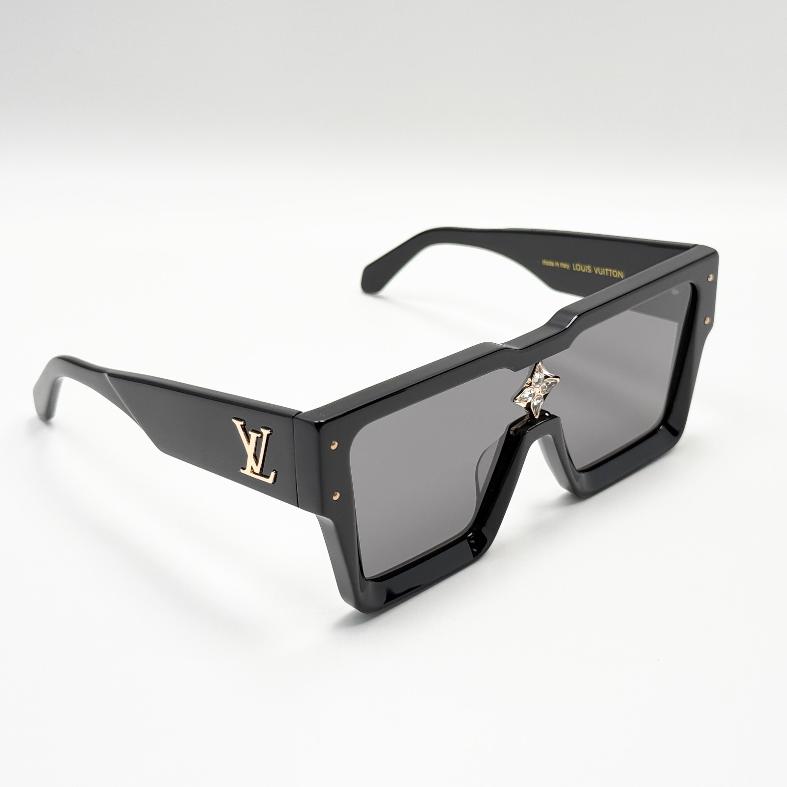 Louis Vuitton Z1578E Cyclone Shield Sunglasses Black Frame Dark Lens LV Logo