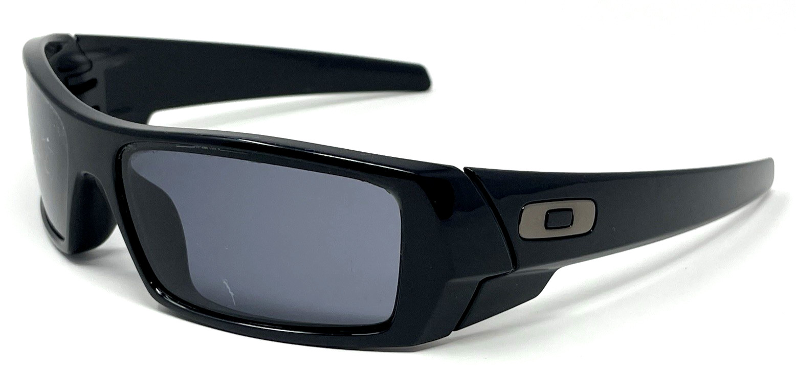 OAKLEY Gascan Sunglasses 03-471 Polished Black | 60-15-127 | Scratched