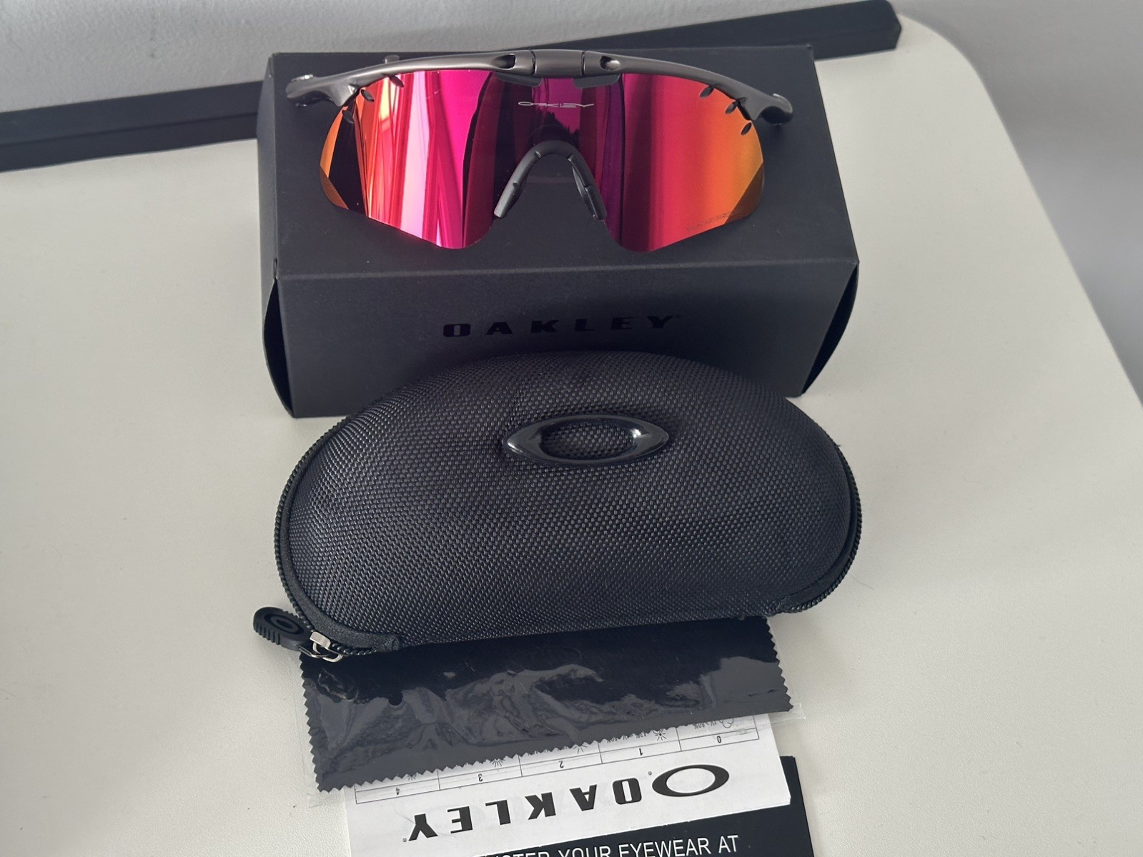 Oakley Mag Metal Black Frame Sunglasses Red/Orange Magnesium Lenses Made In USA