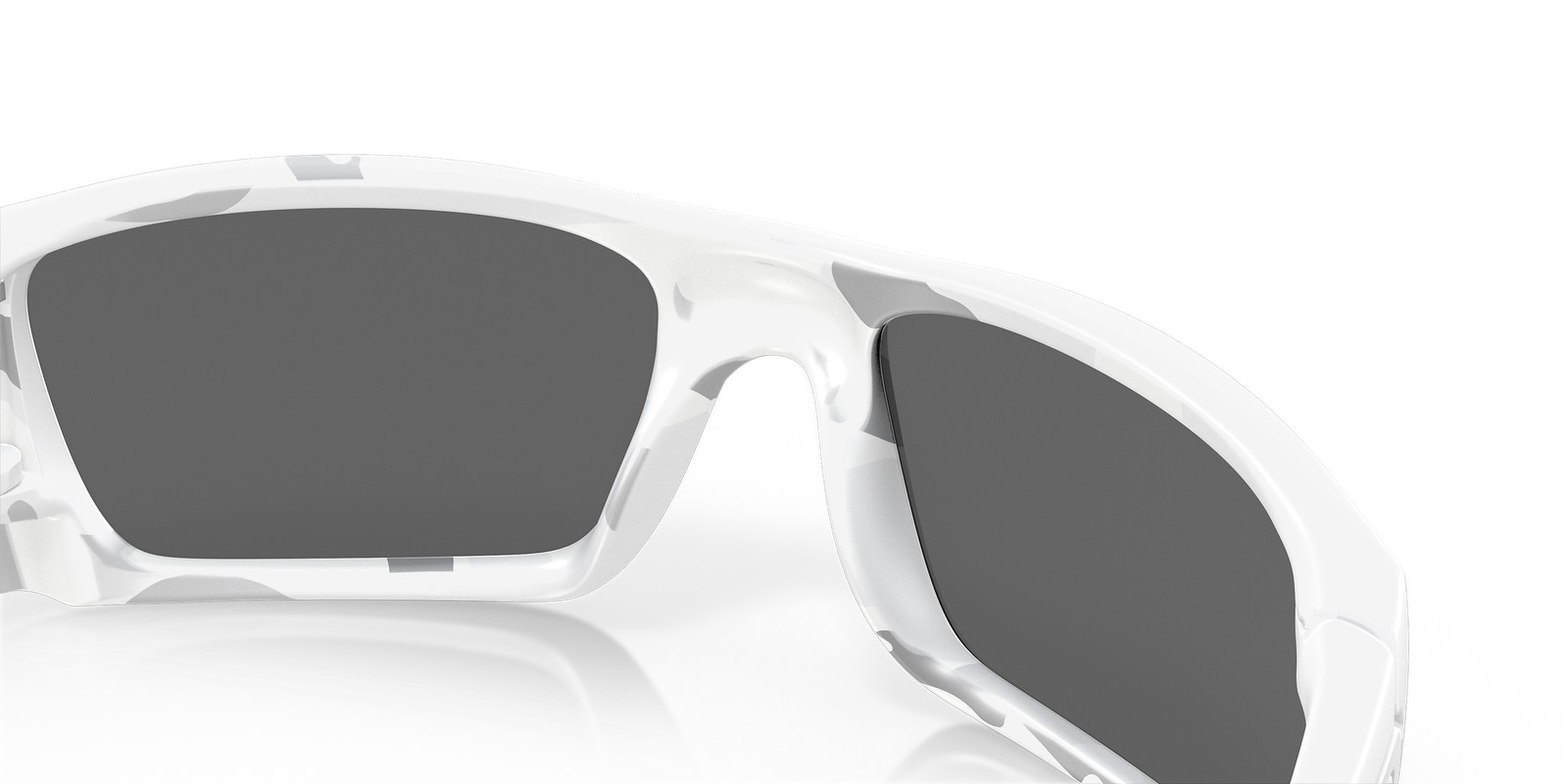 Oakley Fuel Cell Multicam Alpine/Black Iridium 61 mm M Sunglasses OO9096-G660