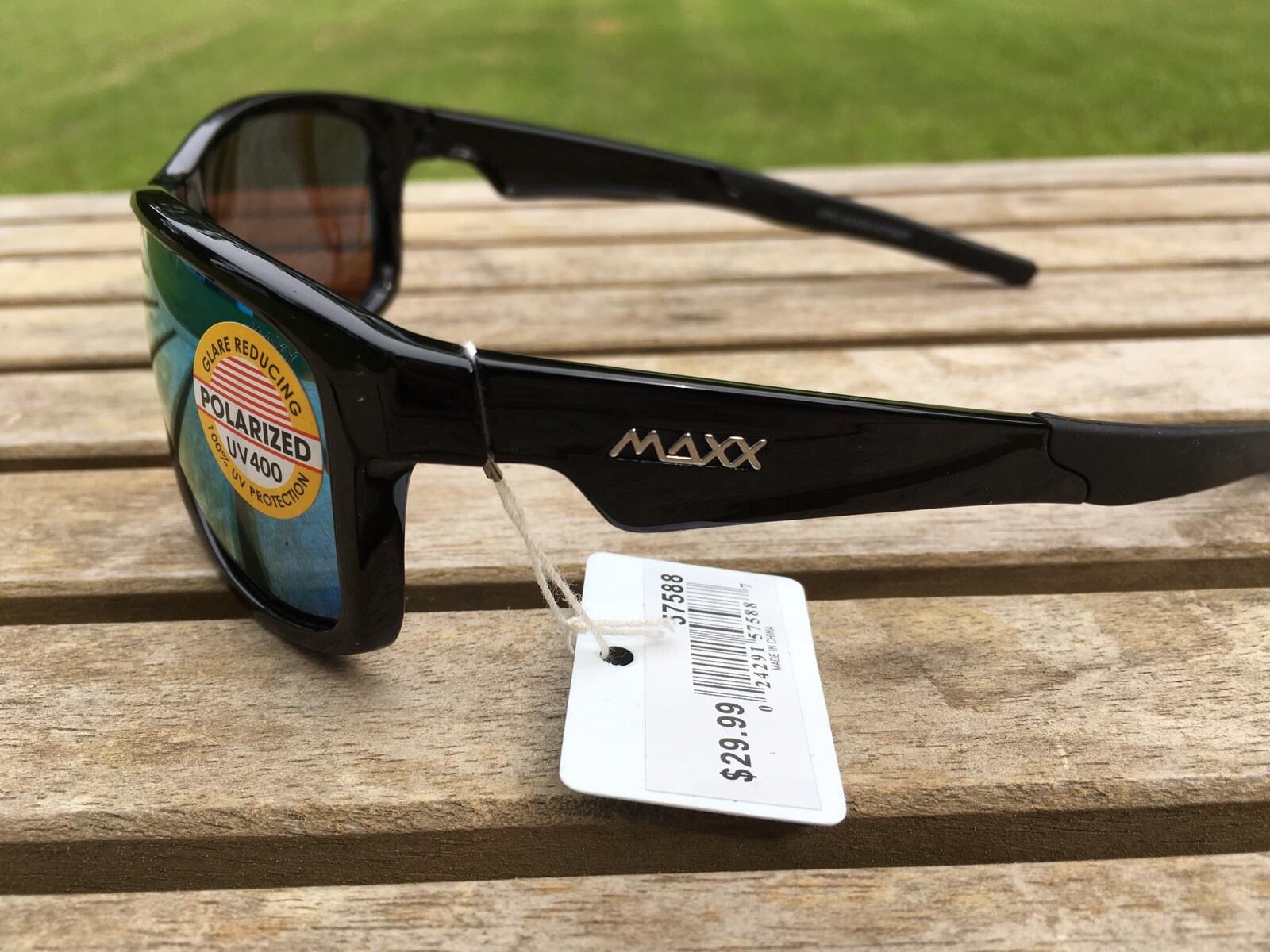 Maxx HD Sunglasses Retro 2.0 Polarized Black Smoke Lens Mirrored Blue 57588