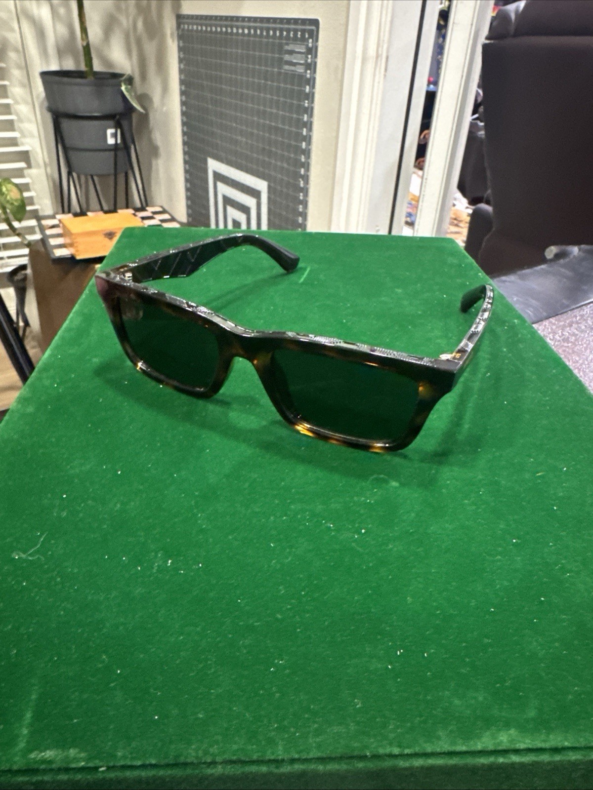 Burberry BE4369 3002/71 Dark Havana Green Rectangular Sunglasses Italy Auth