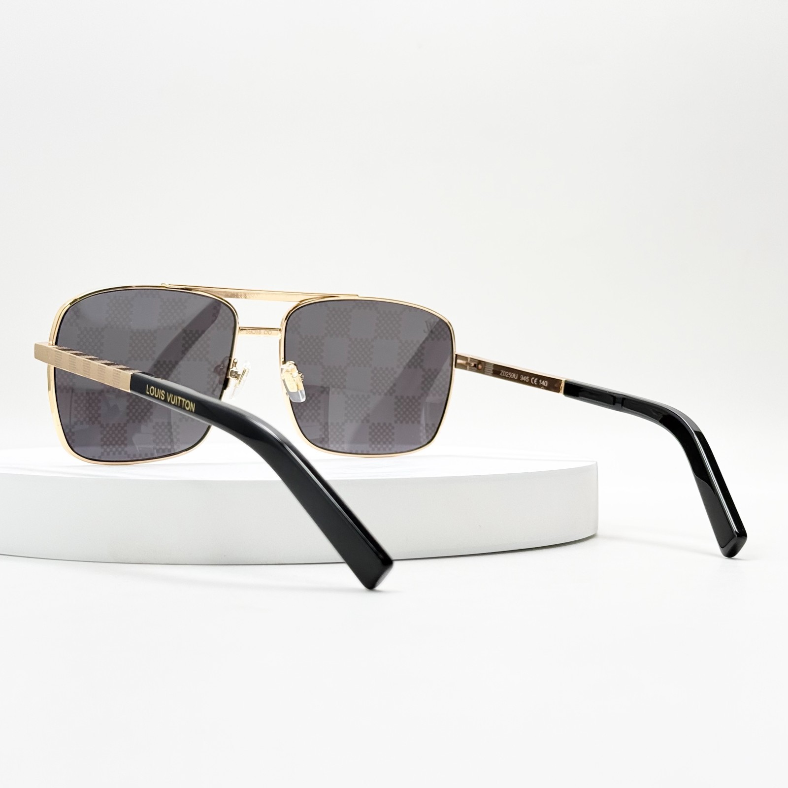 Louis Vuitton Z0259U Gold Navigator Sunglasses Gray Damier Check Lens Italy