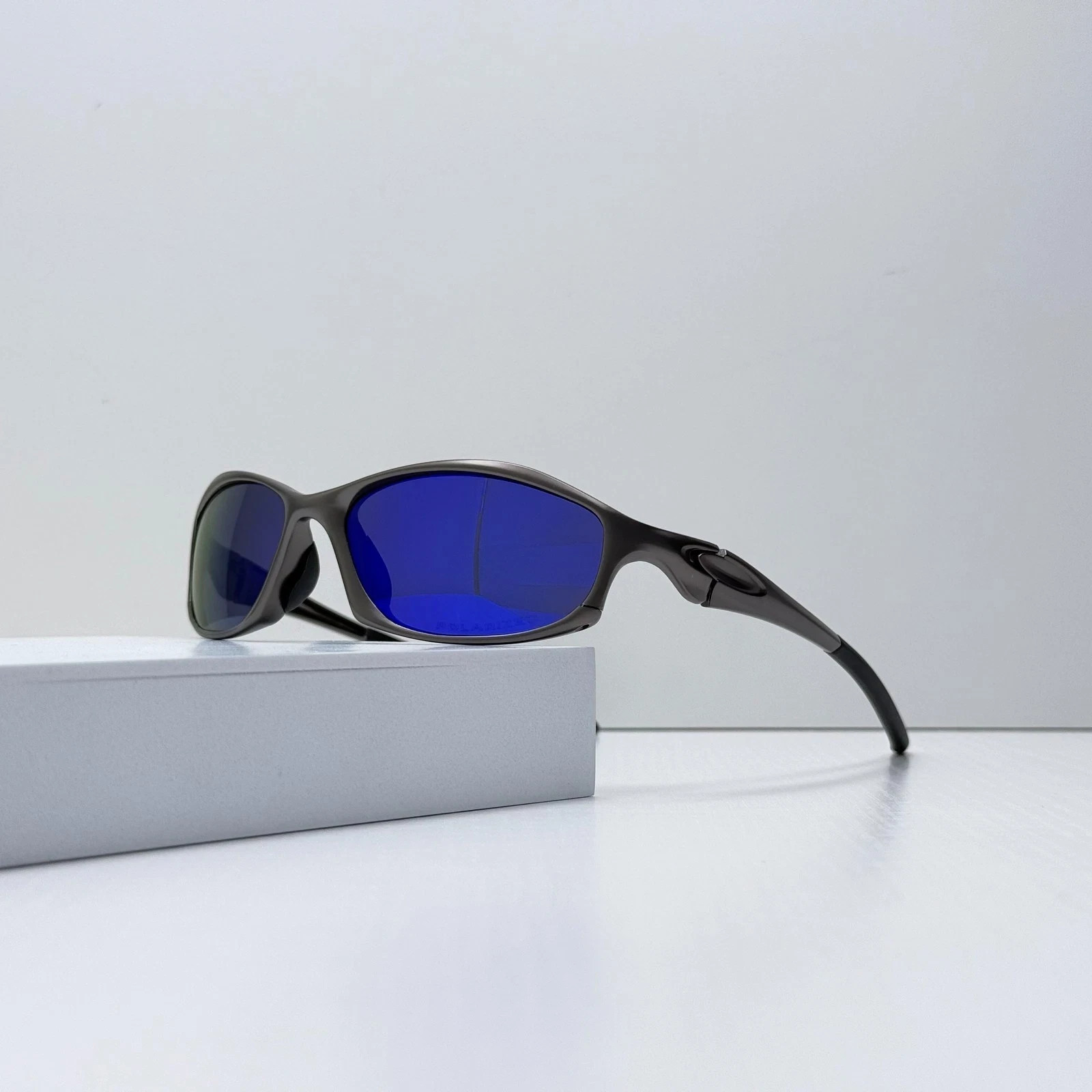Oakley Hatchet X-Metal Sunglasses Purple Polarized Lens Vintage Y2K