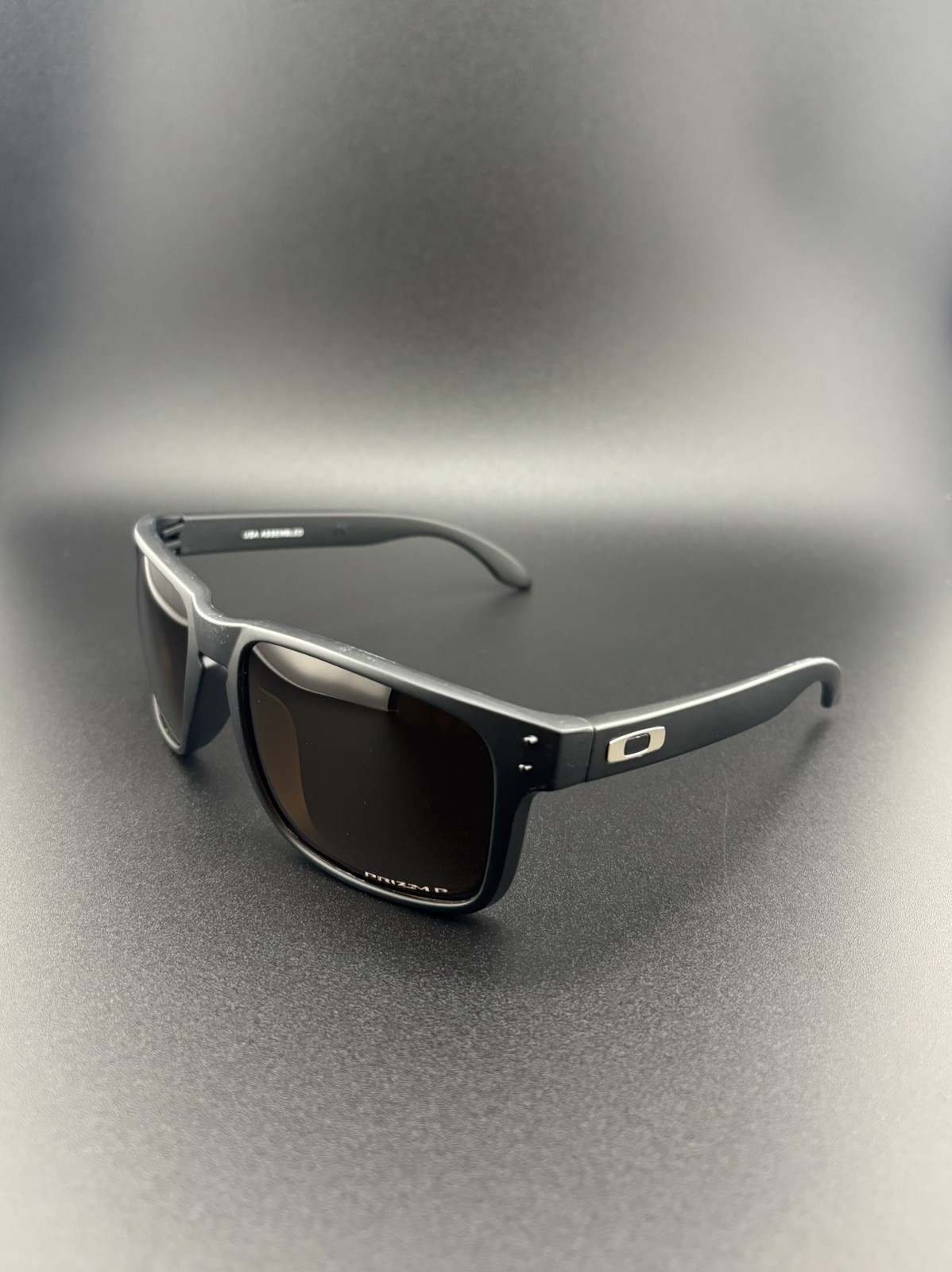 Oakley 0OO9417 Men’s Holbrook XL Sunglasses