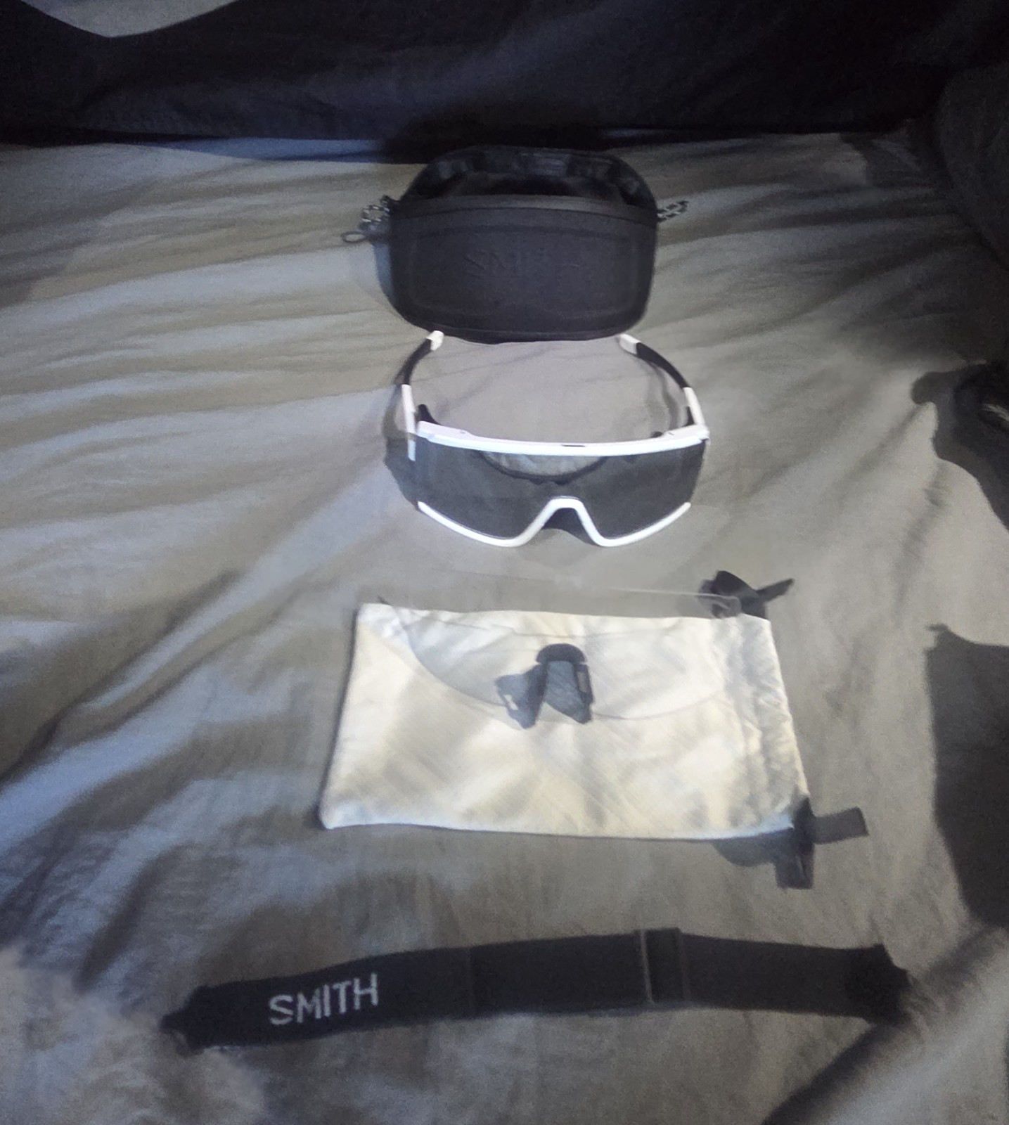 Smith chromapop Men’s Lightweight Wrap Sunglasses White Frame Gray Tinted Lenses