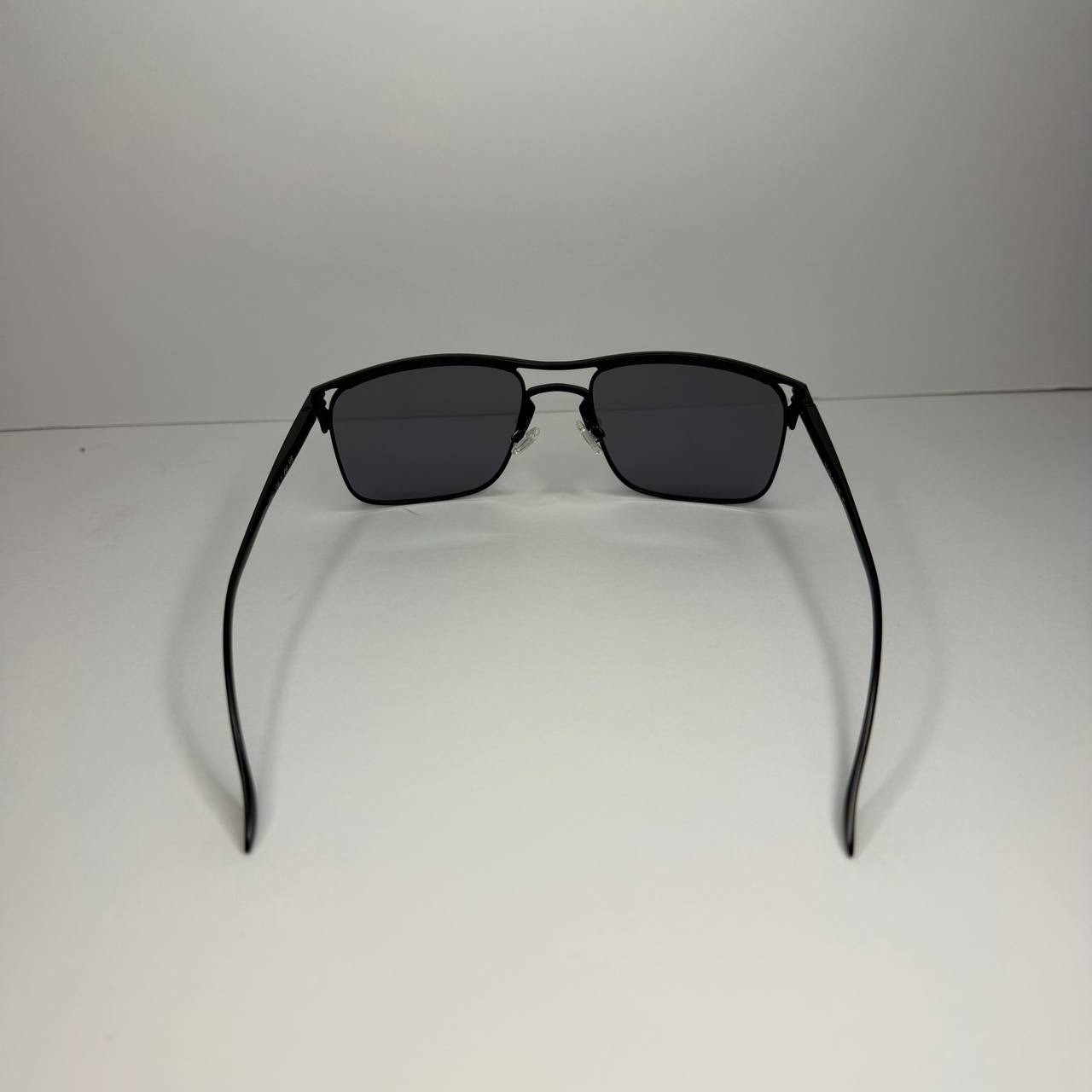Oakley Men’s HOLBROOK TI Sunglasses Black Metal Frame Blue Mirrored Tinted