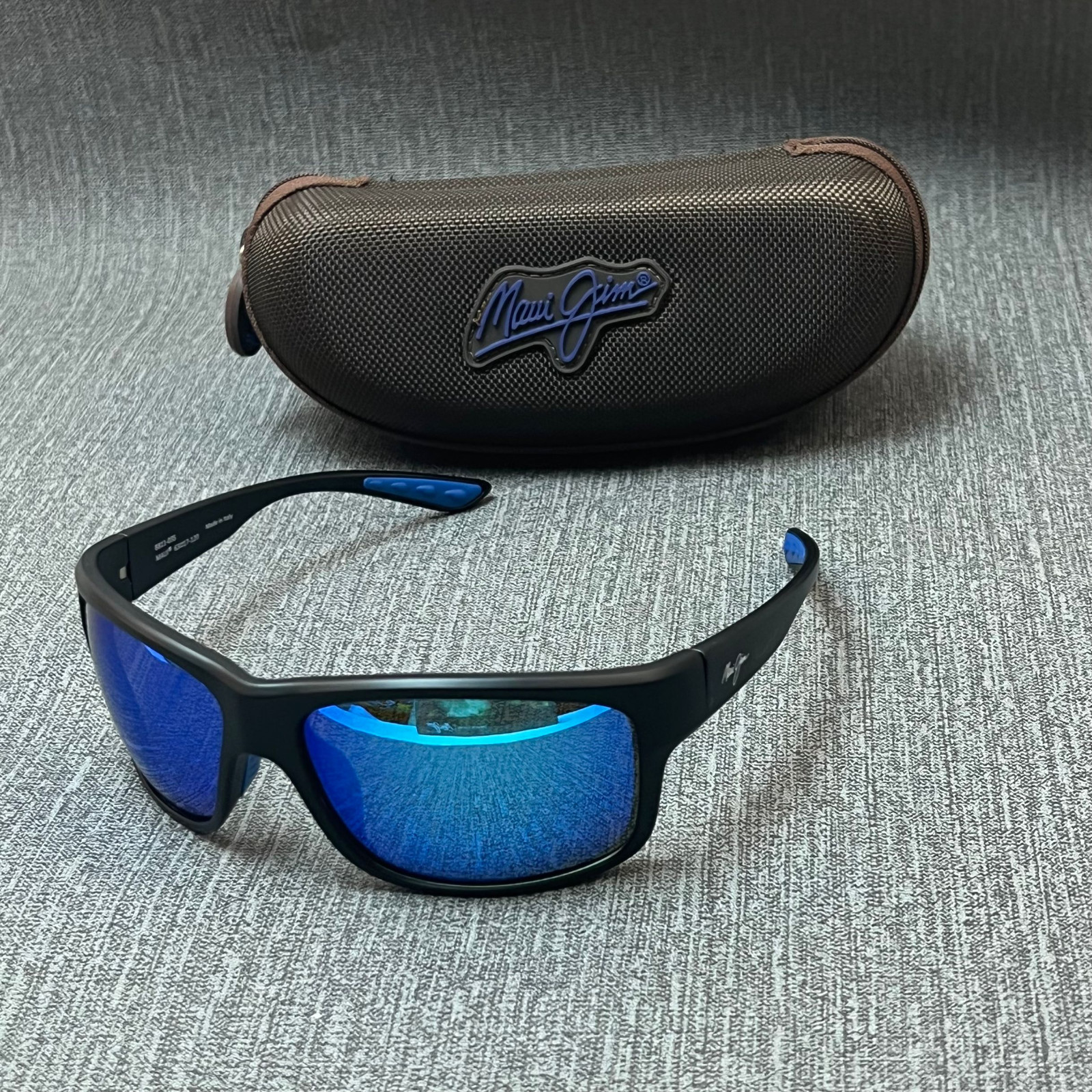 Maui Jim Maui B811-03S Black Sunglasses Blue Polarized