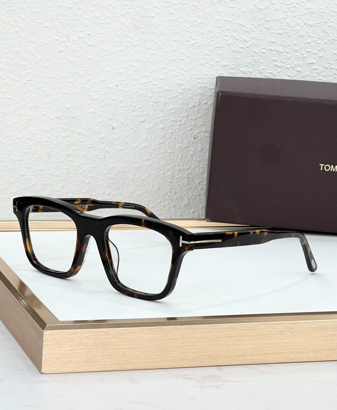 TOM FORD Style Unisex Sunglasses – MODEL：TF6122-B – SIZE: 51口21-145