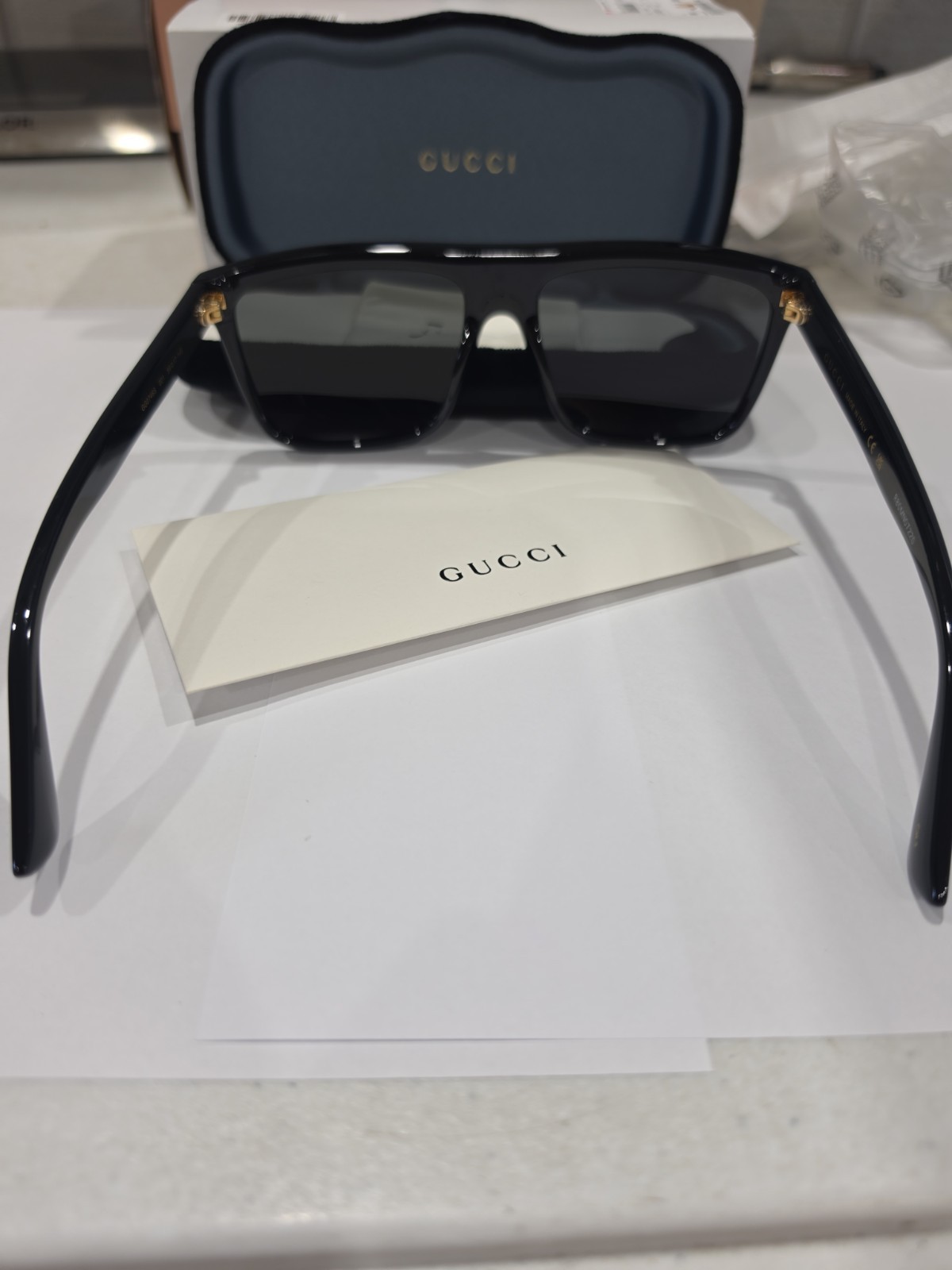 Gucci GG 0748 S- 001 Sunglasses Black/Grey Men Fits Large. Gold Trim