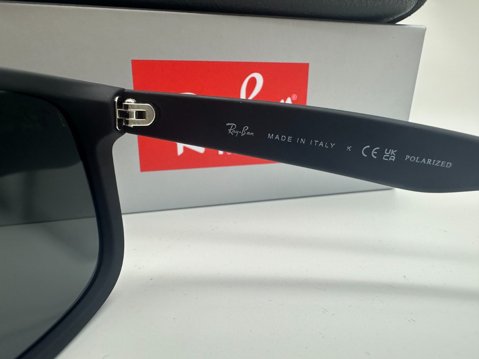 Ray-Ban Justin RB4165 622/2V Polarized Sunglasses Matte Black Blue Lens 54mm New
