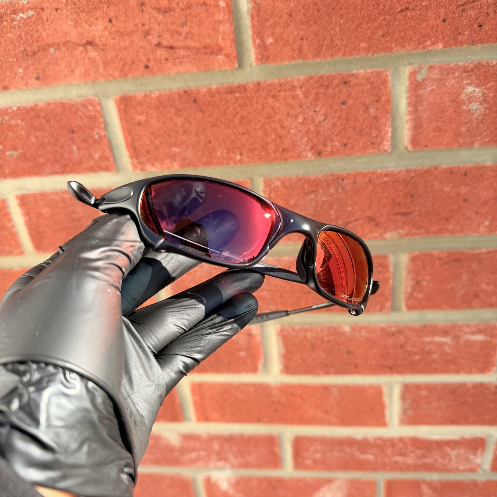 Vintage Oakley Juliet Carbon X-Metal Polarized Sunglasses Red Lens Black Frames