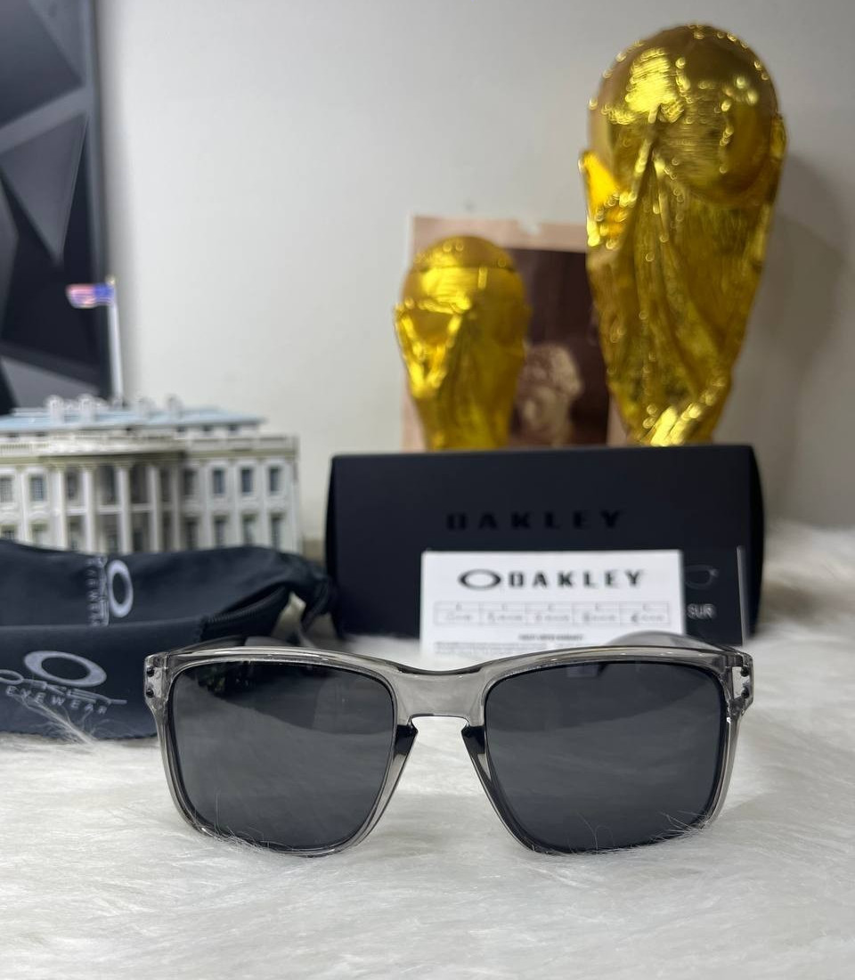 Oakley Holbrook Sunglasses Clear Grey Smoke Frame Polarized Black Lens Sport New