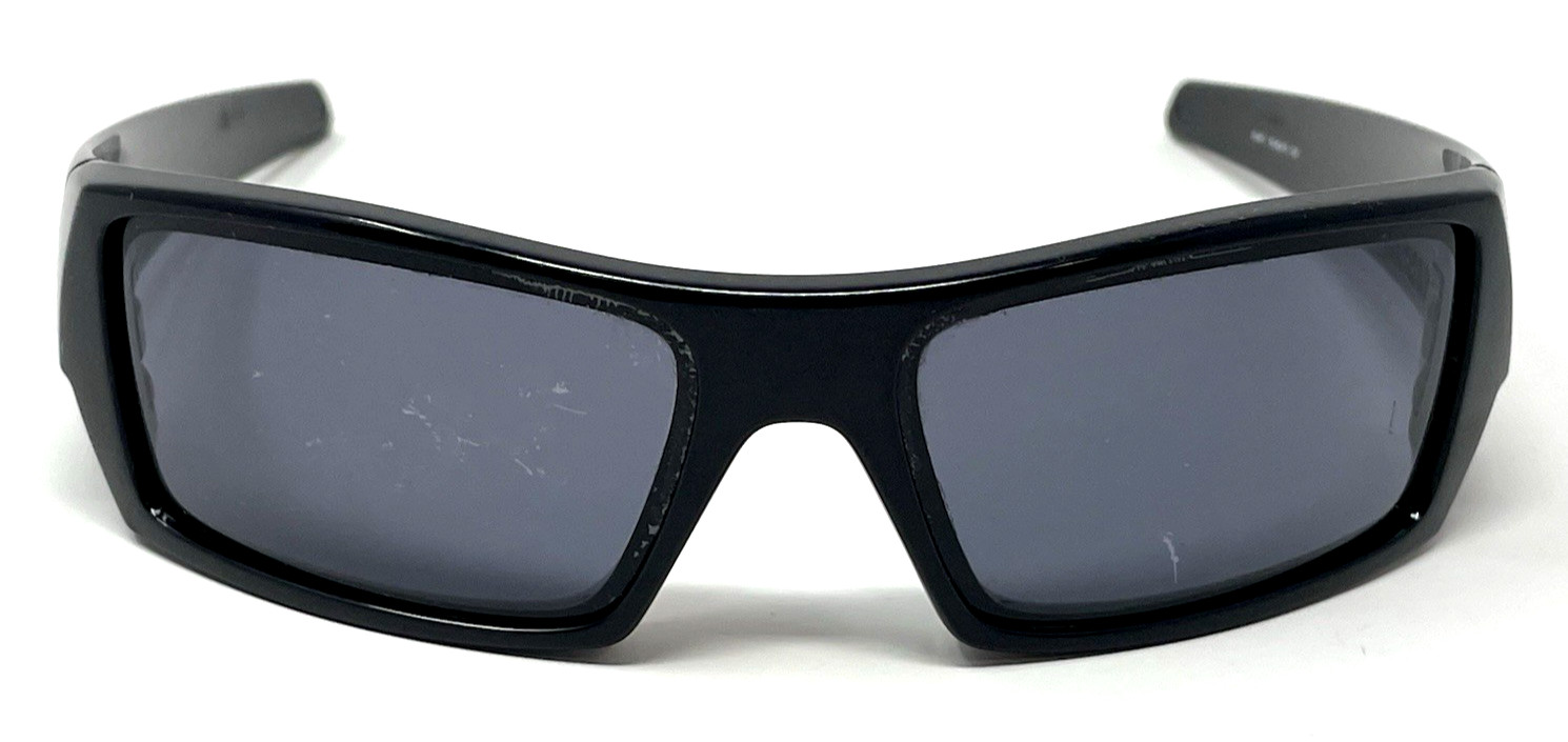 OAKLEY Gascan Sunglasses 03-471 Polished Black | 60-15-127 | Scratched