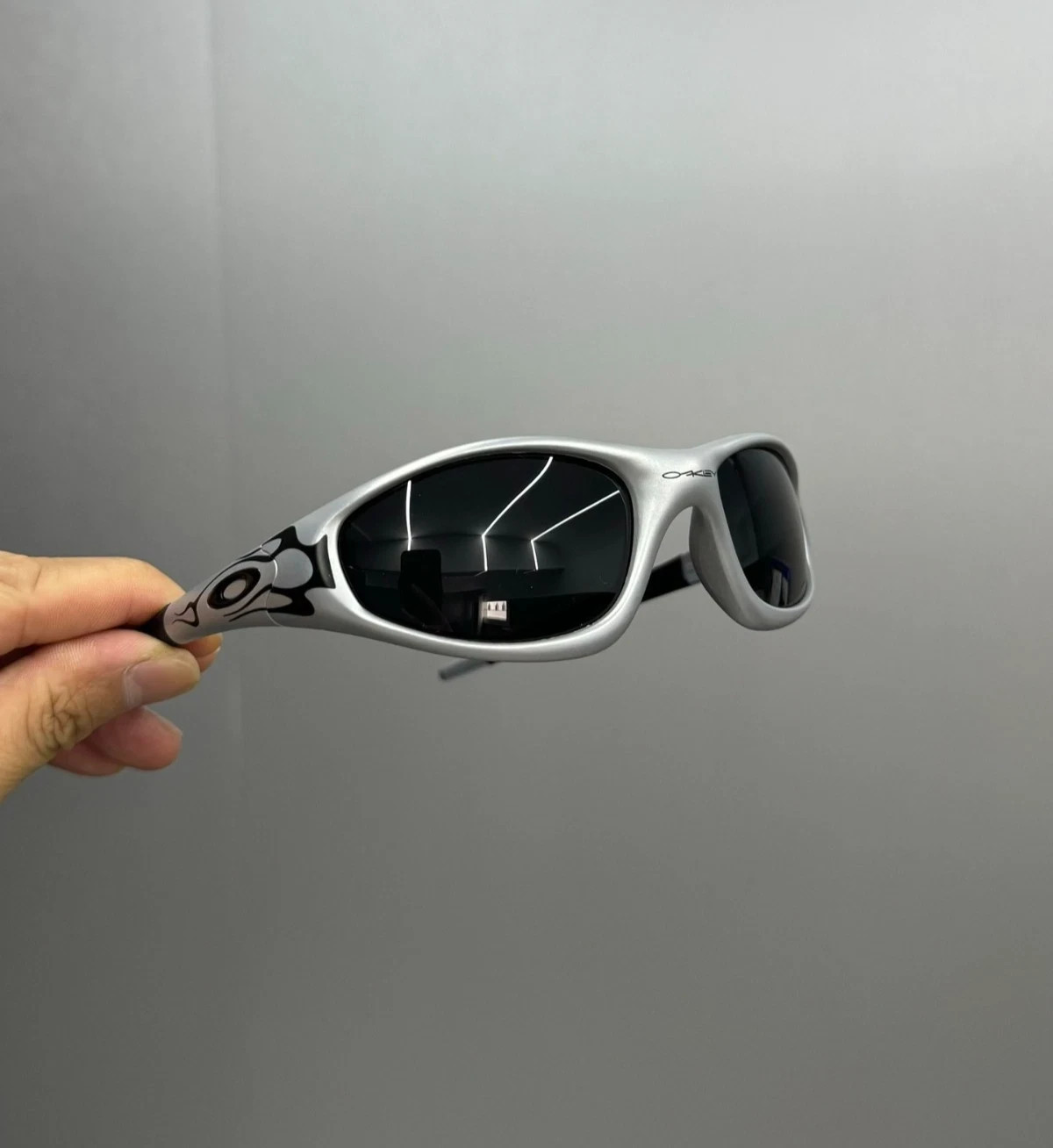 Oakley STRAIGHT JACKET 99 MUZM OO9505 Polarized Sunglasses Black Fire
