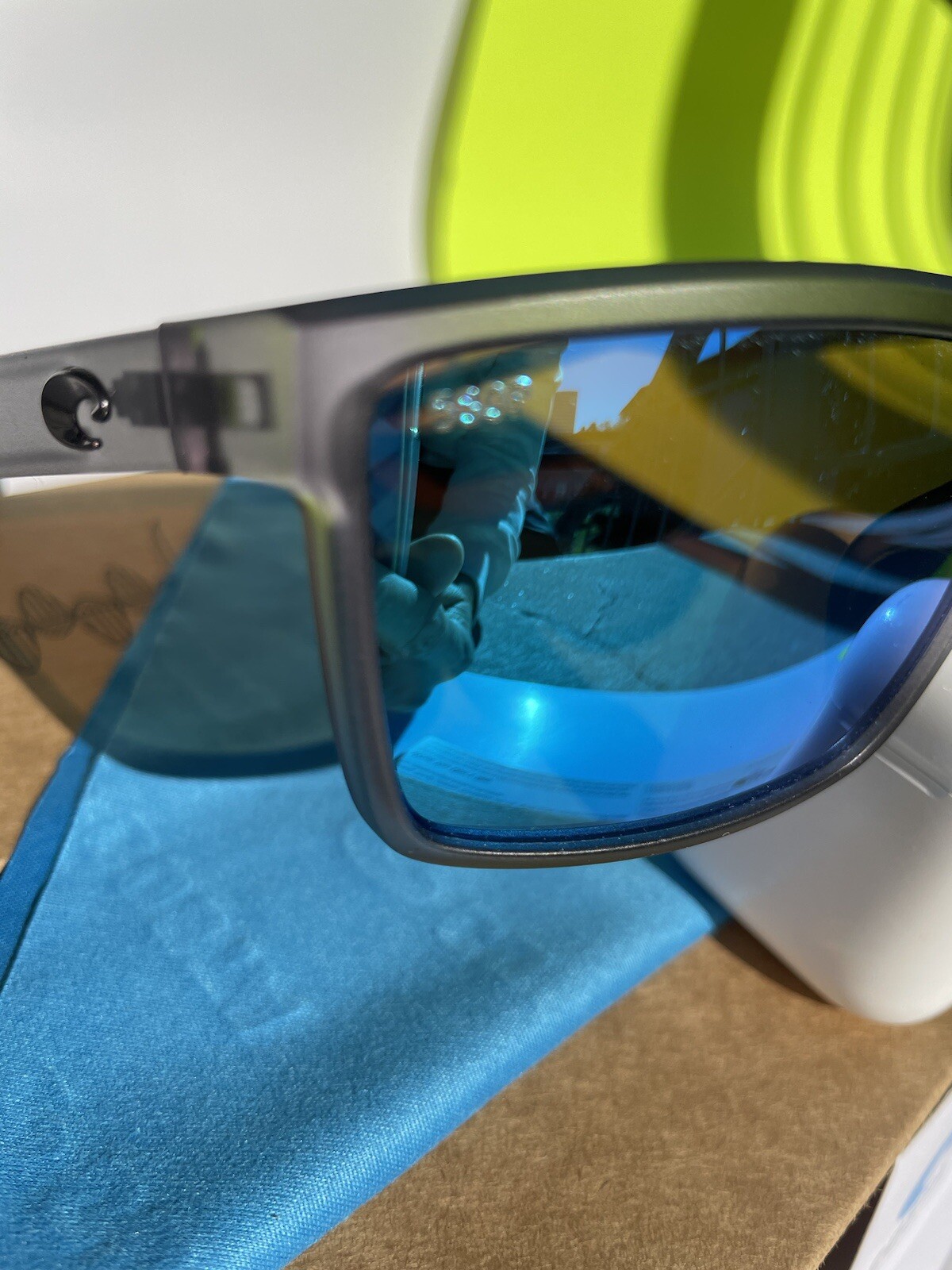 COSTA polarized – Smoke-Clear Frame W/ Blue Polarized lens