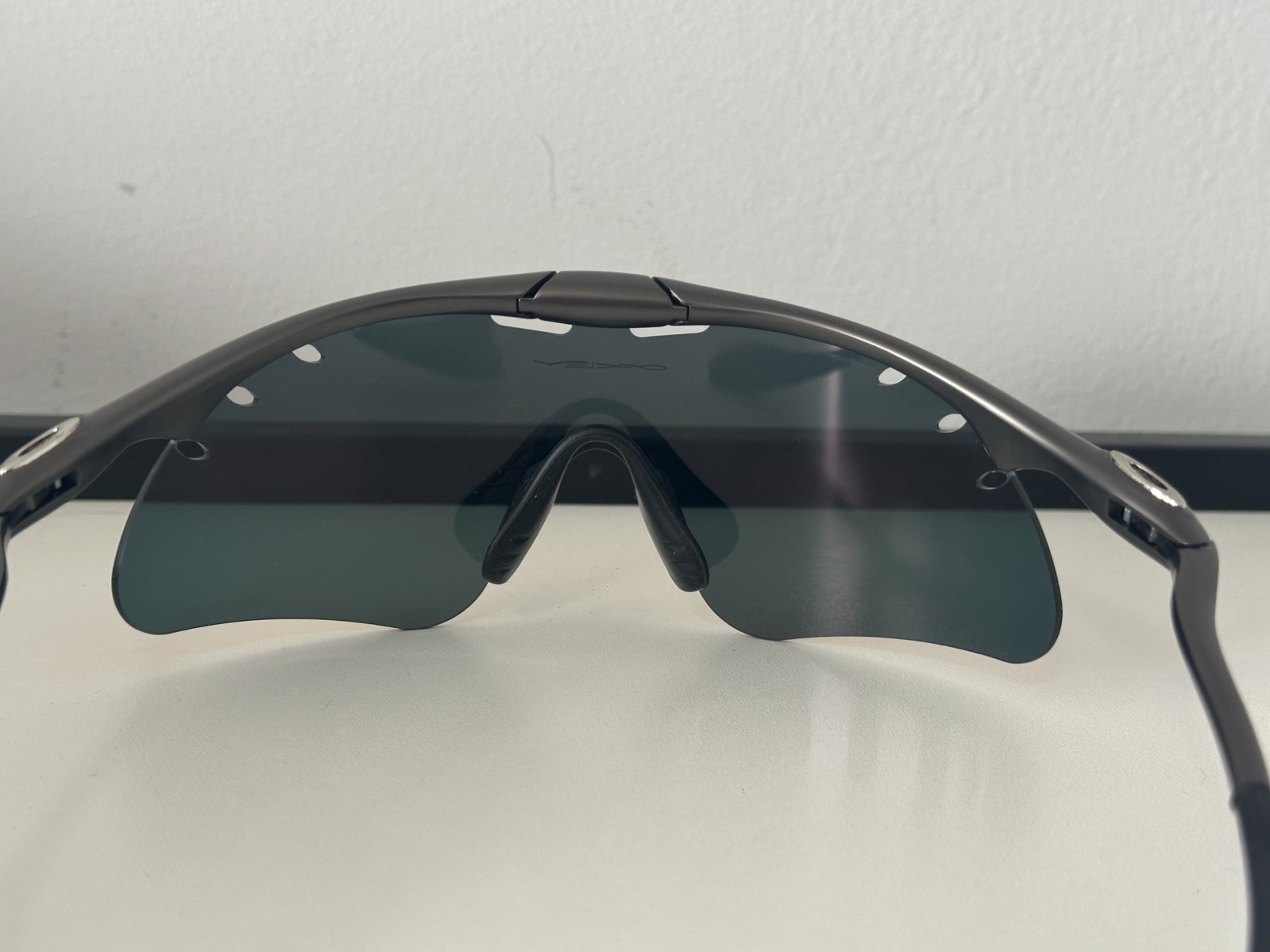 Oakley Mag Metal Black Frame Sunglasses Red/Orange Magnesium Lenses Made In USA