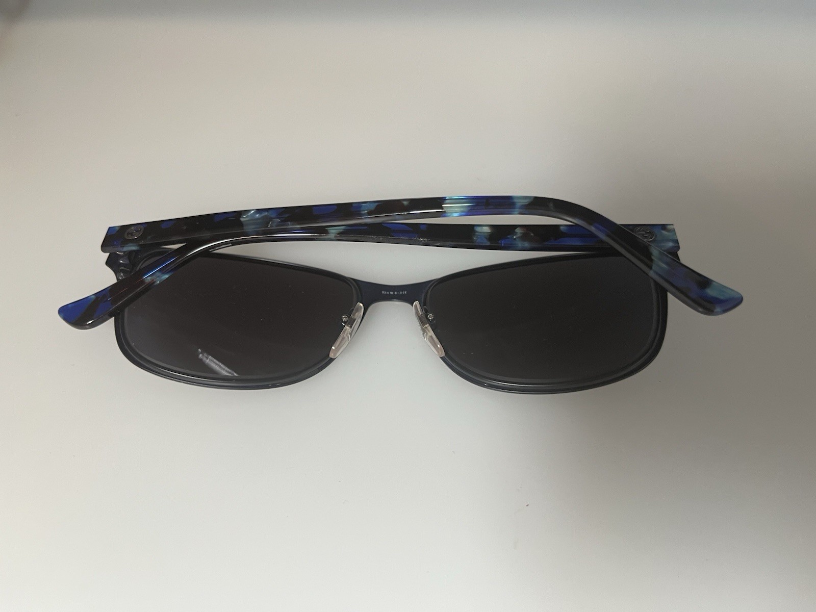 Gucci GG 4268 Black Plastic Rectangle Sunglasses Gray Tinted Lenses 140mm