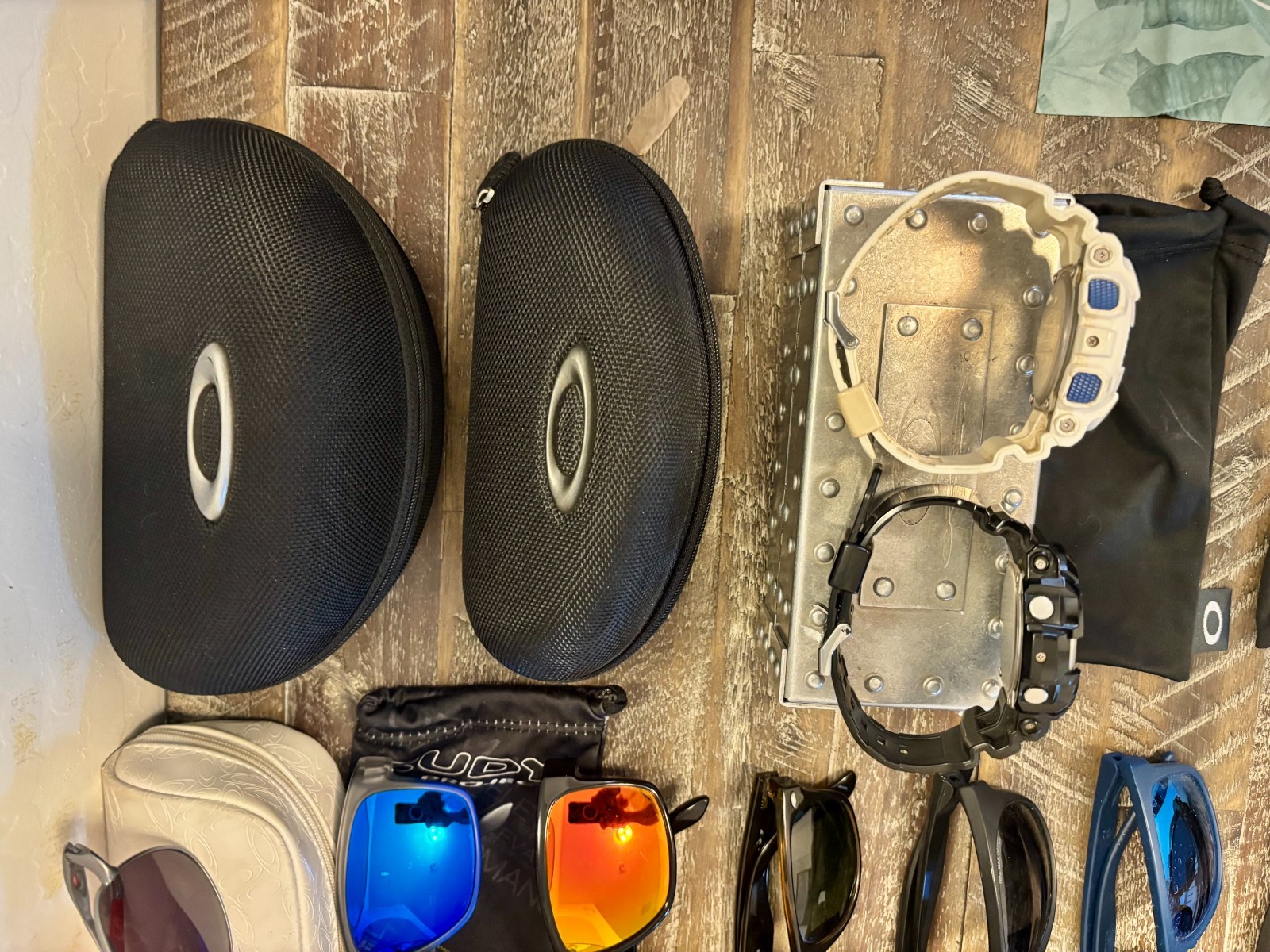 Premium Sunglasses & G-Shock Collection Oakley, Ray-Ban, 100%, Rudy Project +