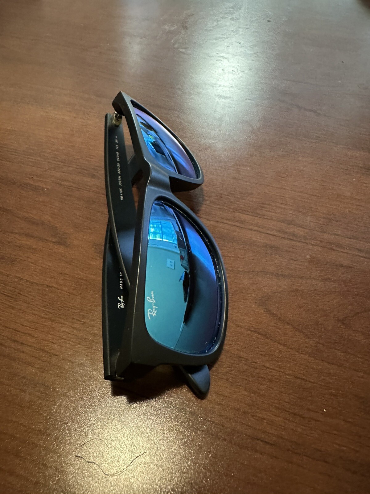 Ray-Ban RB4165 622/55 54-16 Justin Color Mix Sunglasses – Black/Blue Mirror