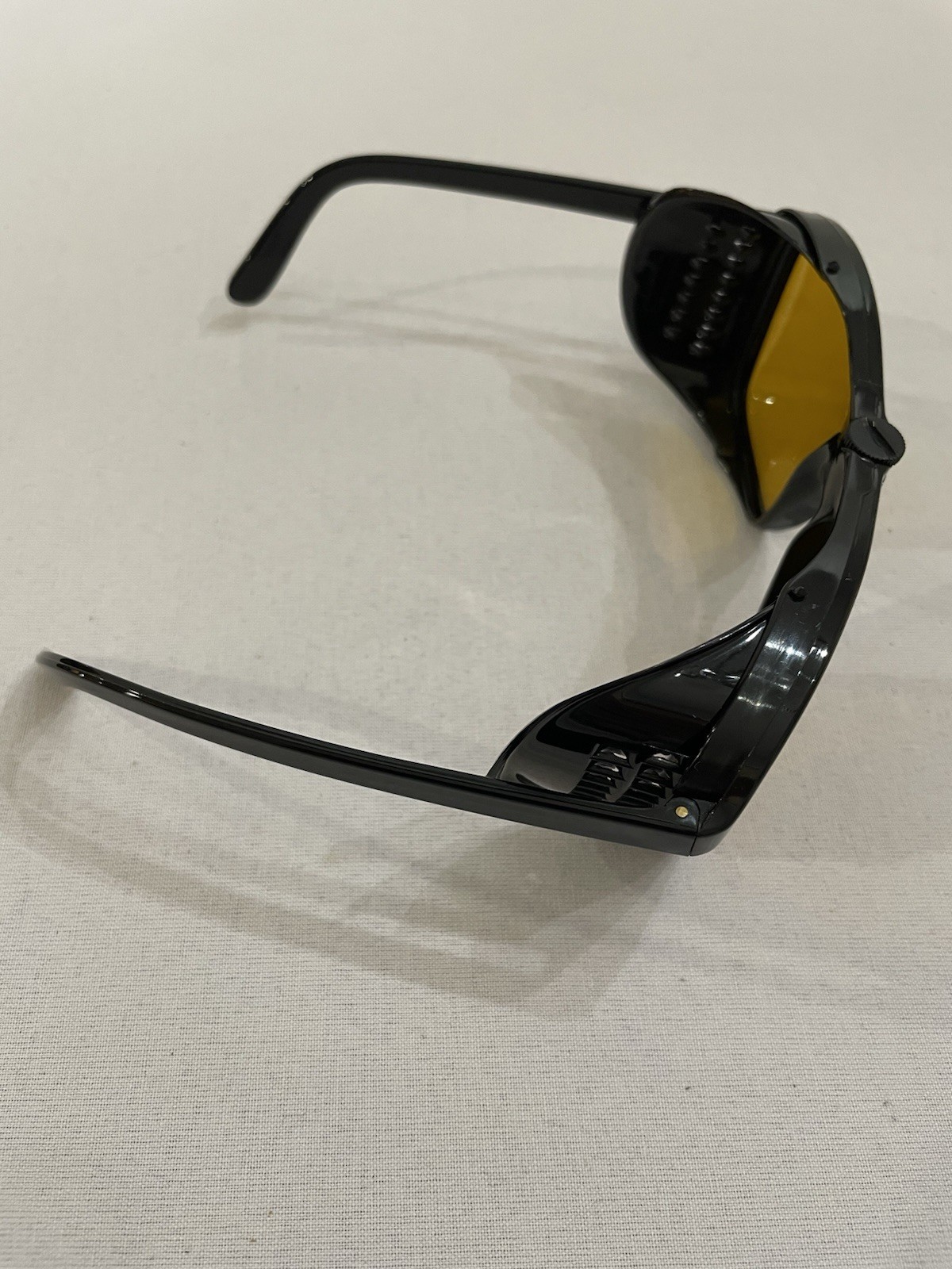 Bolle France Sport Aviator Vintage Black Mustard Frame Sunglasses Side Shields