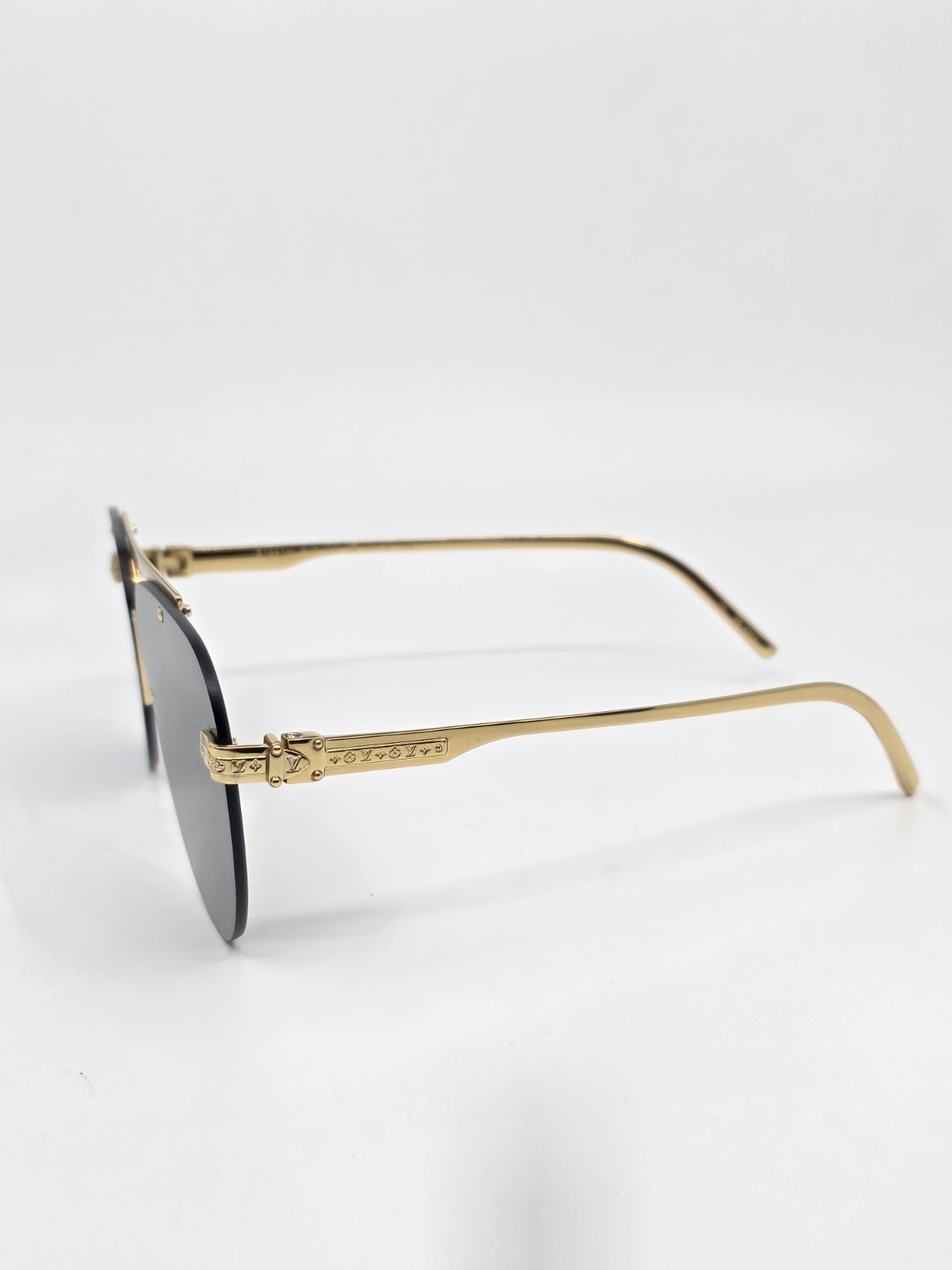 Louis Vuitton Ash Aviator Rimless Sunglasses Gold Frame Z1261W SEE PHOTOS