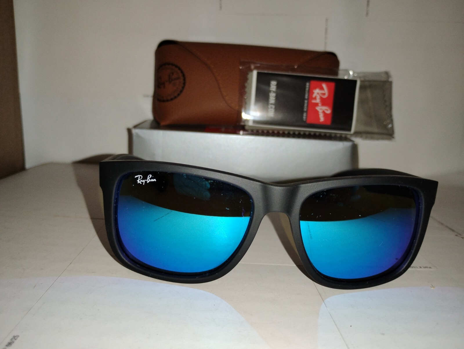 RAY-BAN JUSTIN RB4165 622/55 RUBBER BLACK BLUE FLASH MIRROR SUNGLASSES 54MM NEW