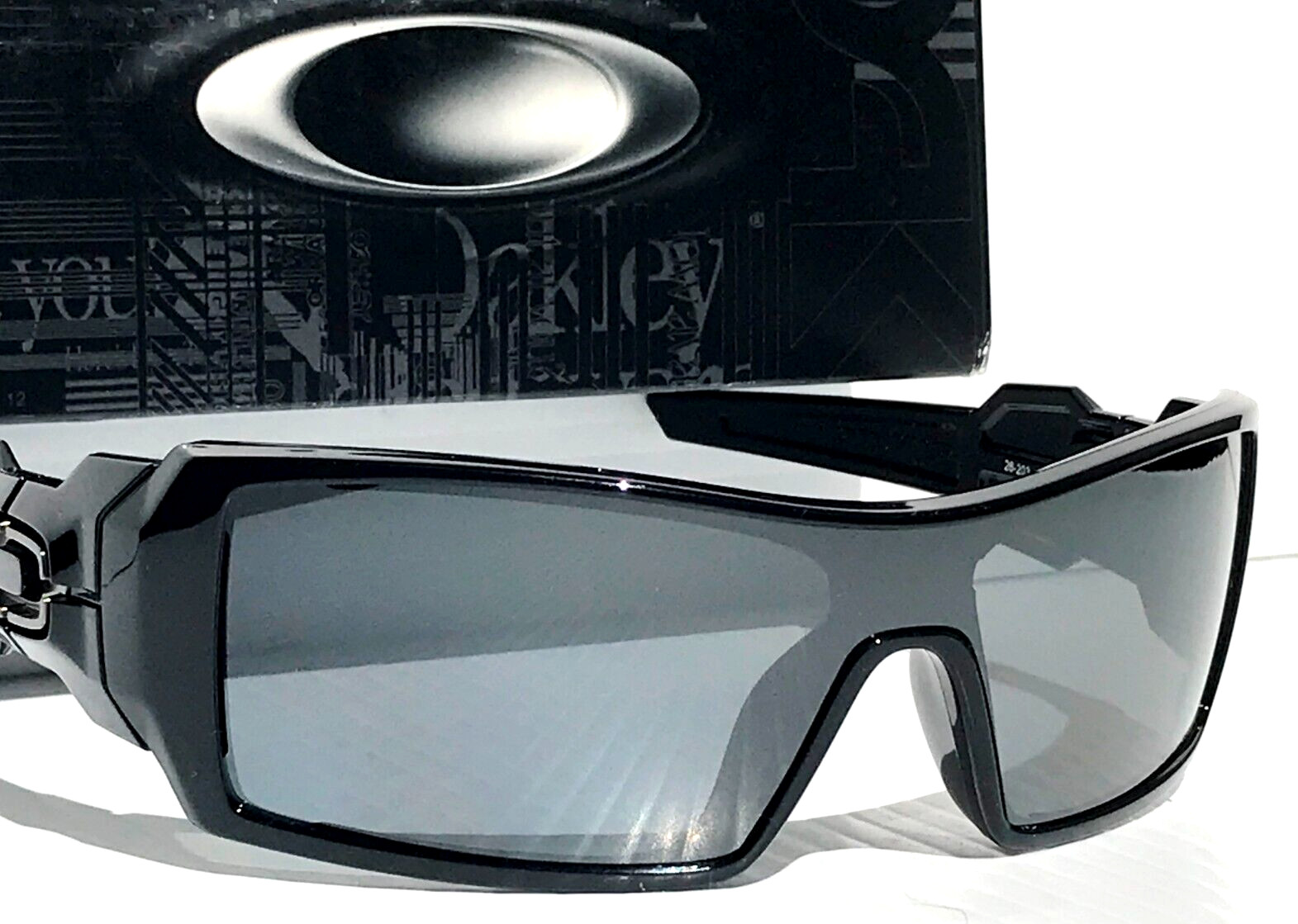 Oakley OIL RIG Polished Black POLARIZED Black iridium Lens Sunglass 9081 26-203