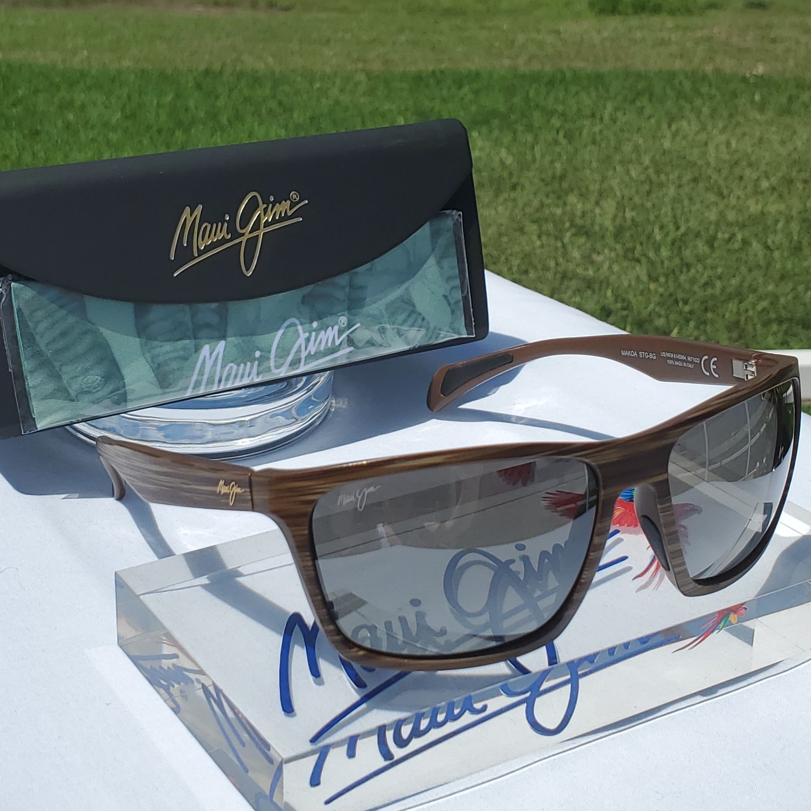 **NEW WRAPS** Maui Jim “MAKOA” 804-25W Matte Brown Woodgrain Frames/Grey Lenses!