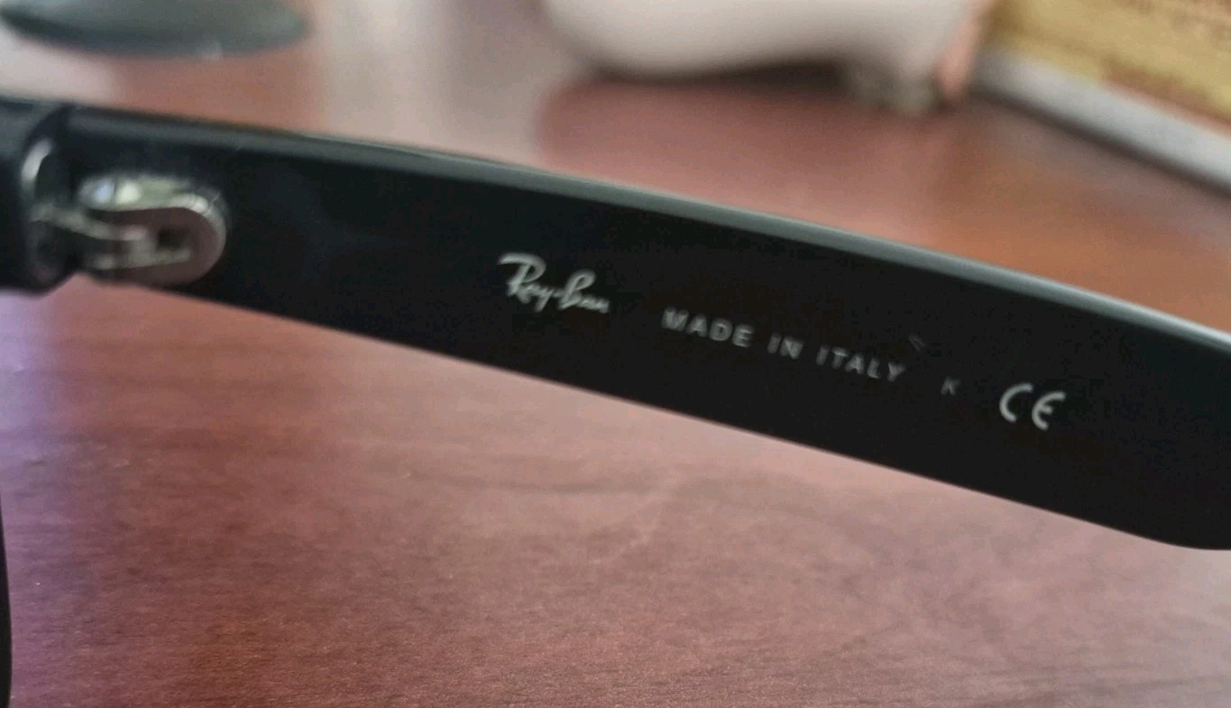 Ray-Ban RB2132 New Wayfarer Men’s Sunglasses Black Frame Polarized 55-18