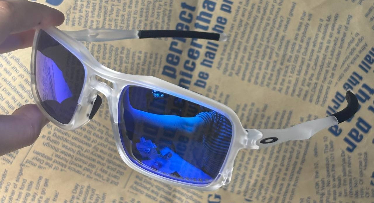 NWB Oakley Triggerman Sunglasses Matte Clear Frame Prizm Polarized Blue Lenses
