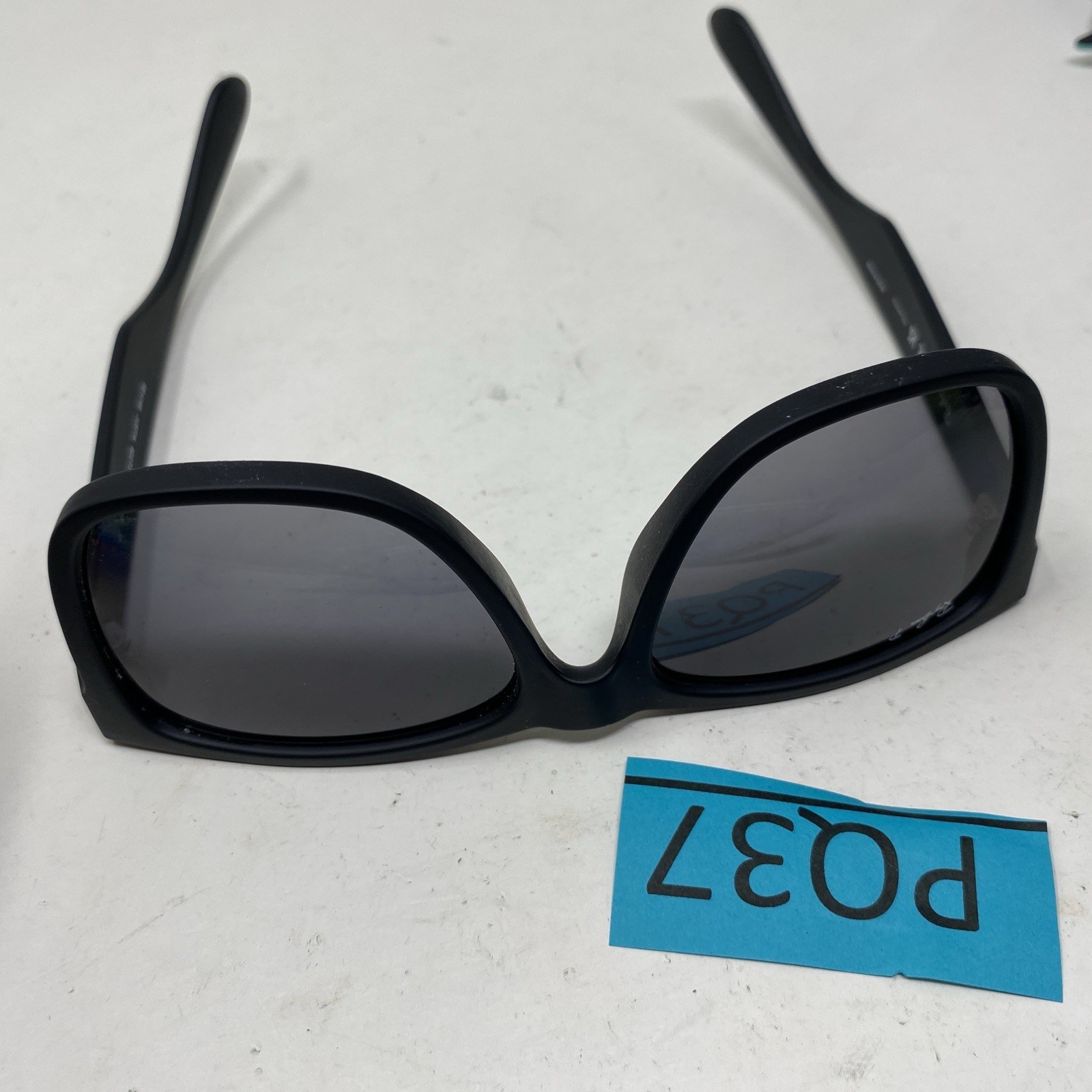 Ray-Ban RB4165 622/T3 JUSTIN MATTE BLACK 54-16 W/ Gray Polarized Lens PQ37