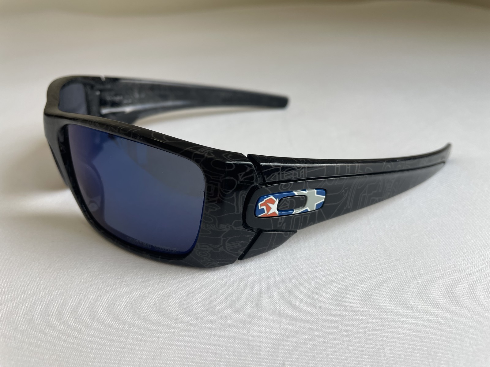 Oakley Fuel Cell Matco Tools Black Ghost Text – Ice Iridium – NICE