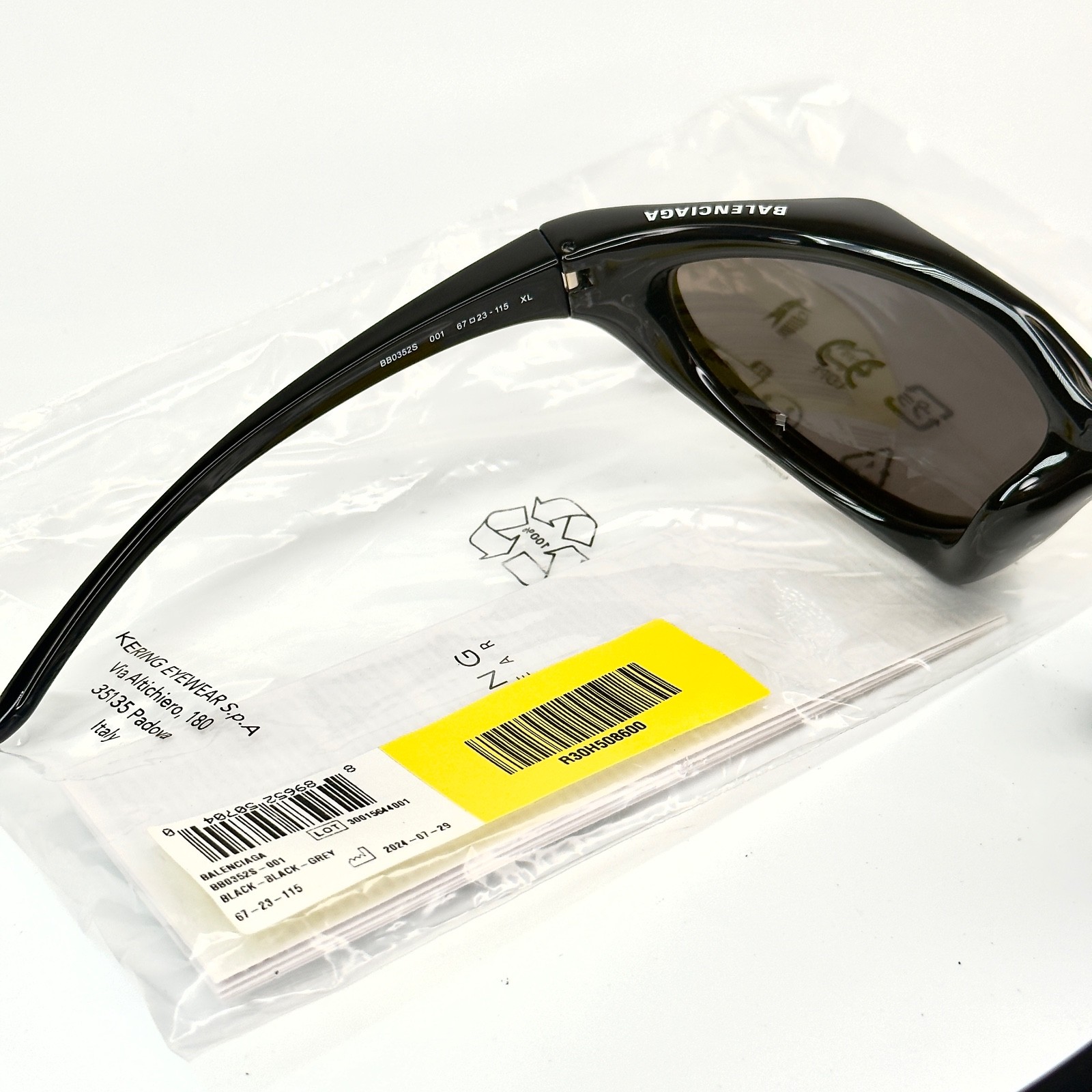 BALENCIAGA BB0352S RUNNER CAT 0352 Black Logo Angular Mask Unisex Sunglasses 001