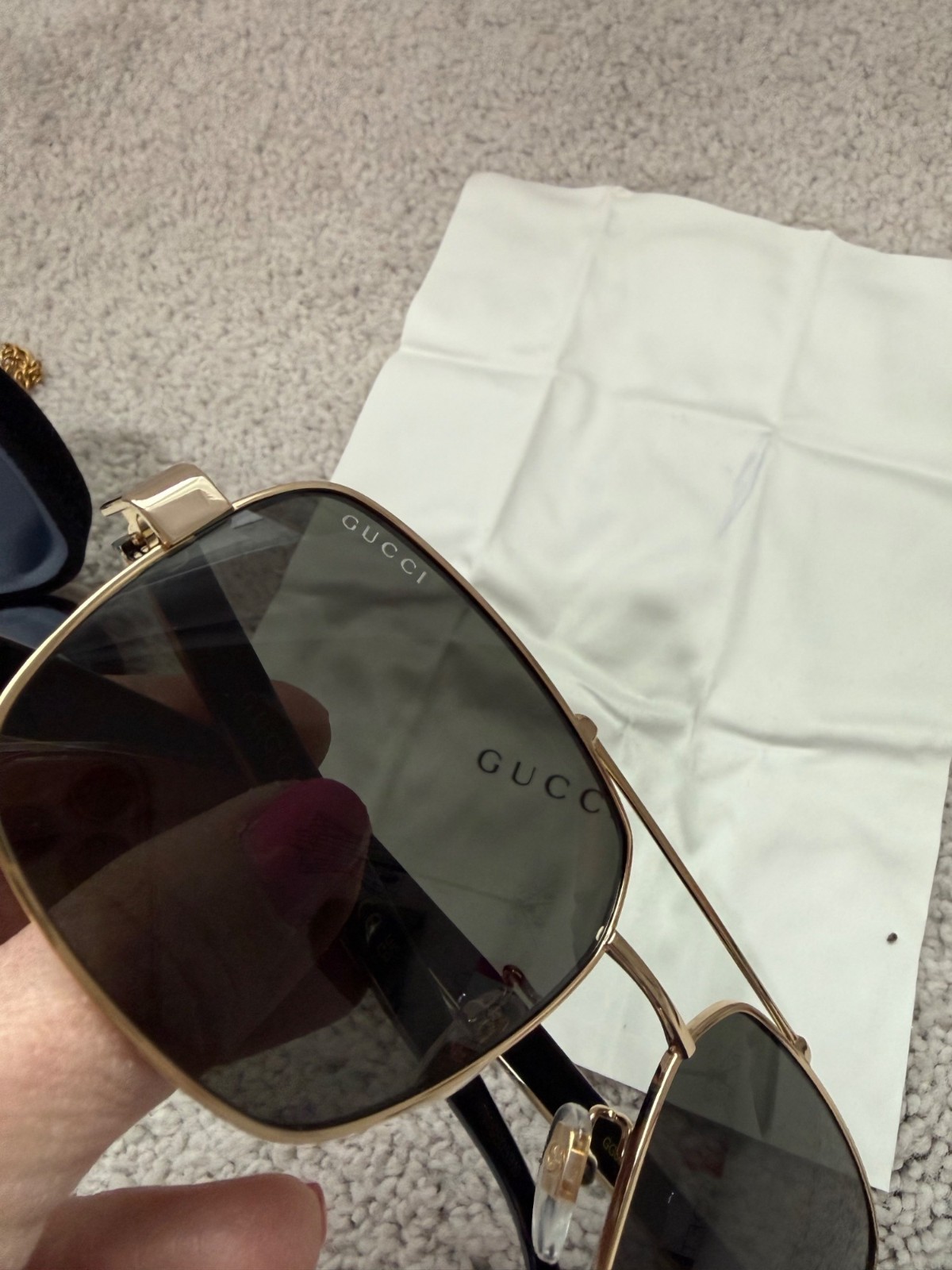 Gucci GG0529S 001 Sunglasses Never Worn Gold Metal Pilot Frame Square Glasses