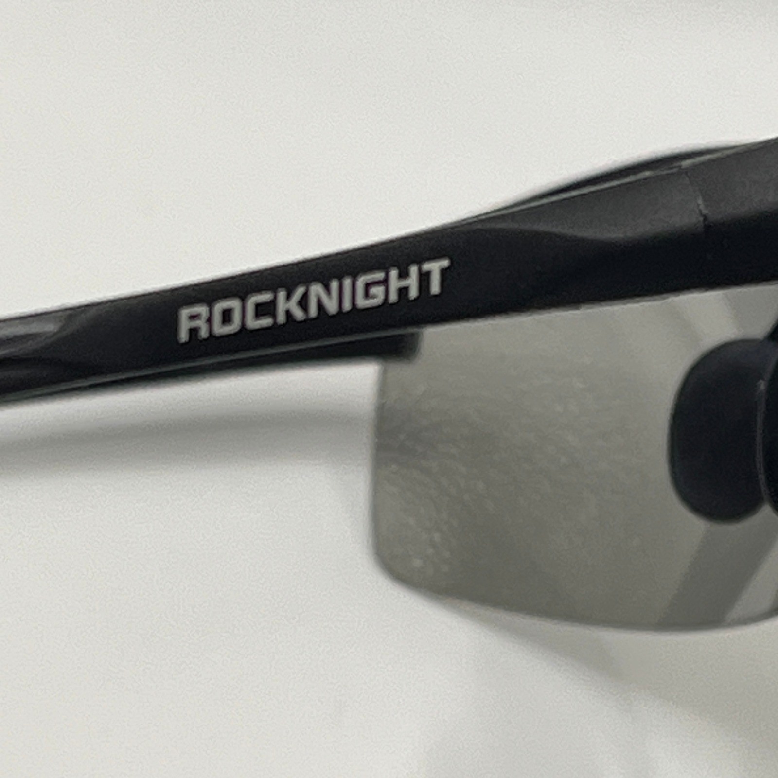 ROCKNIGHT Sport Sunglasses Performance Lightweight Wrap Around 8177 68 13 132