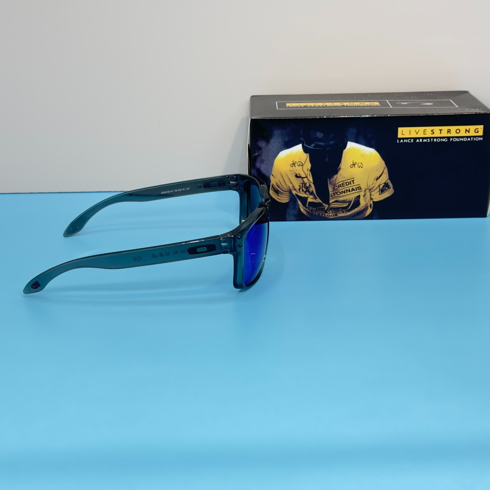 Oakley OO9102 Holbrook Gray Transparent Frame Blue Polarized Sunglasses