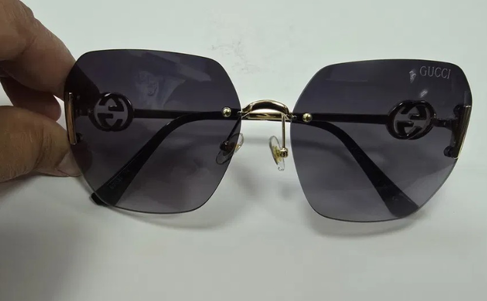 Gucci Unisex Black Summer Sunglasses