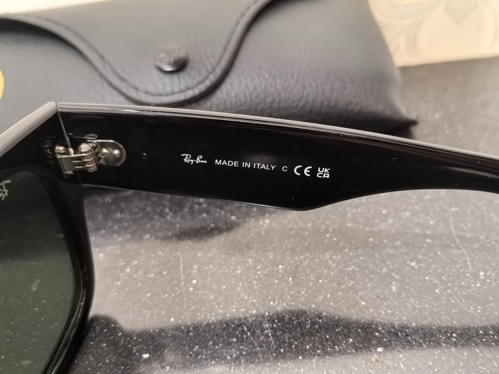 Ray-Ban Mega Wayfarer Sunglasses RB0840S 901/31 Black / Classic Green 51-21 145