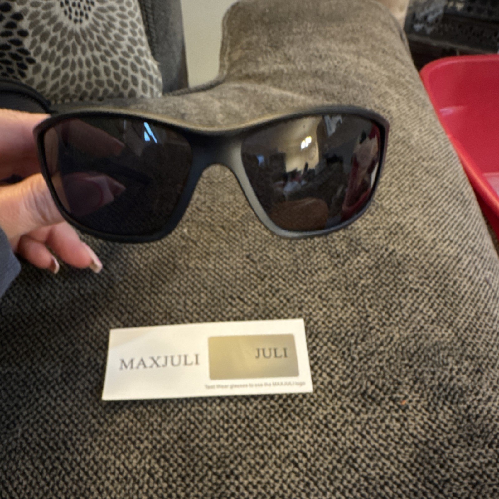 MAXJULI Polarized Lightweight Wrap Sunglasses Black Plastic for Men