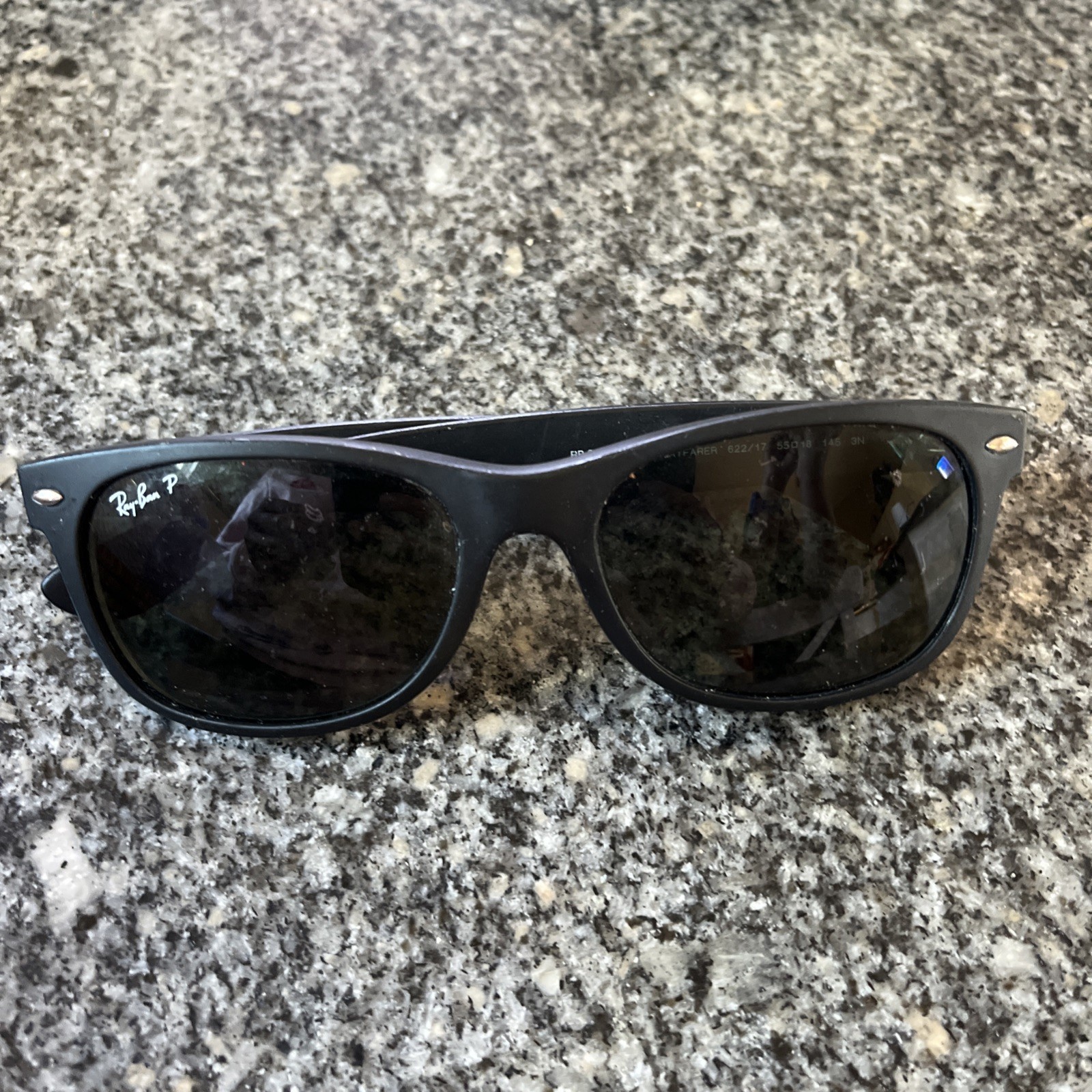 Ray-Ban New Wayfarer Flash Sunglasses RB2132 622/17-55 – RB2132622/17-55
