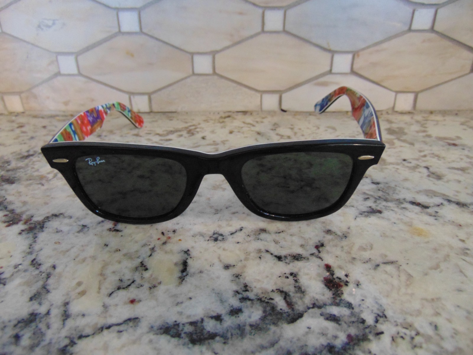 Ray-Ban RB2140 1136 50mm Special Series #11 Sunglasses Rare Prints Frames Italy