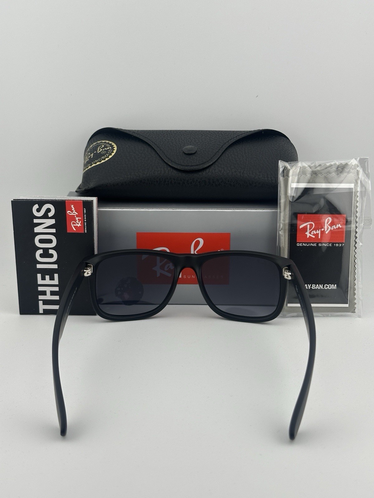Ray-Ban Justin Polarized RB 4165 622/T3 Sunglasses Matte Black Frame 54mm