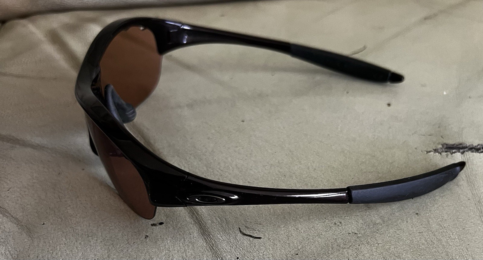 Oakley Endure Black Red Sparkling Sunglasses Made In USA