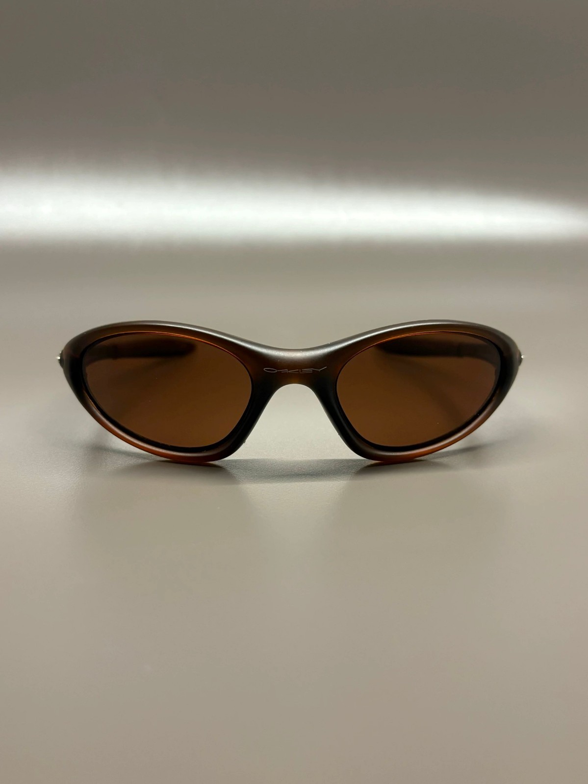 Vintage Oakley Minute 1.0 Y2K Sunglasses Brown Frame Wraparound Sport Eyewear