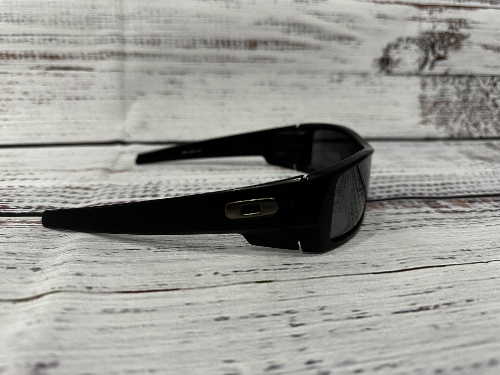 Oakley Sunglasses 12-856 60 15 Matte Black Frame 127mm Gray Polarized Lens