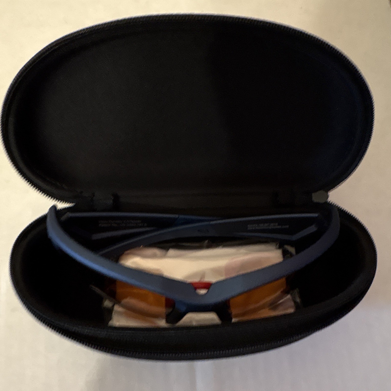 MLB Chicago Cubs Wraparound Sunglasses Blue Frame Orange Tinted Lenses Case